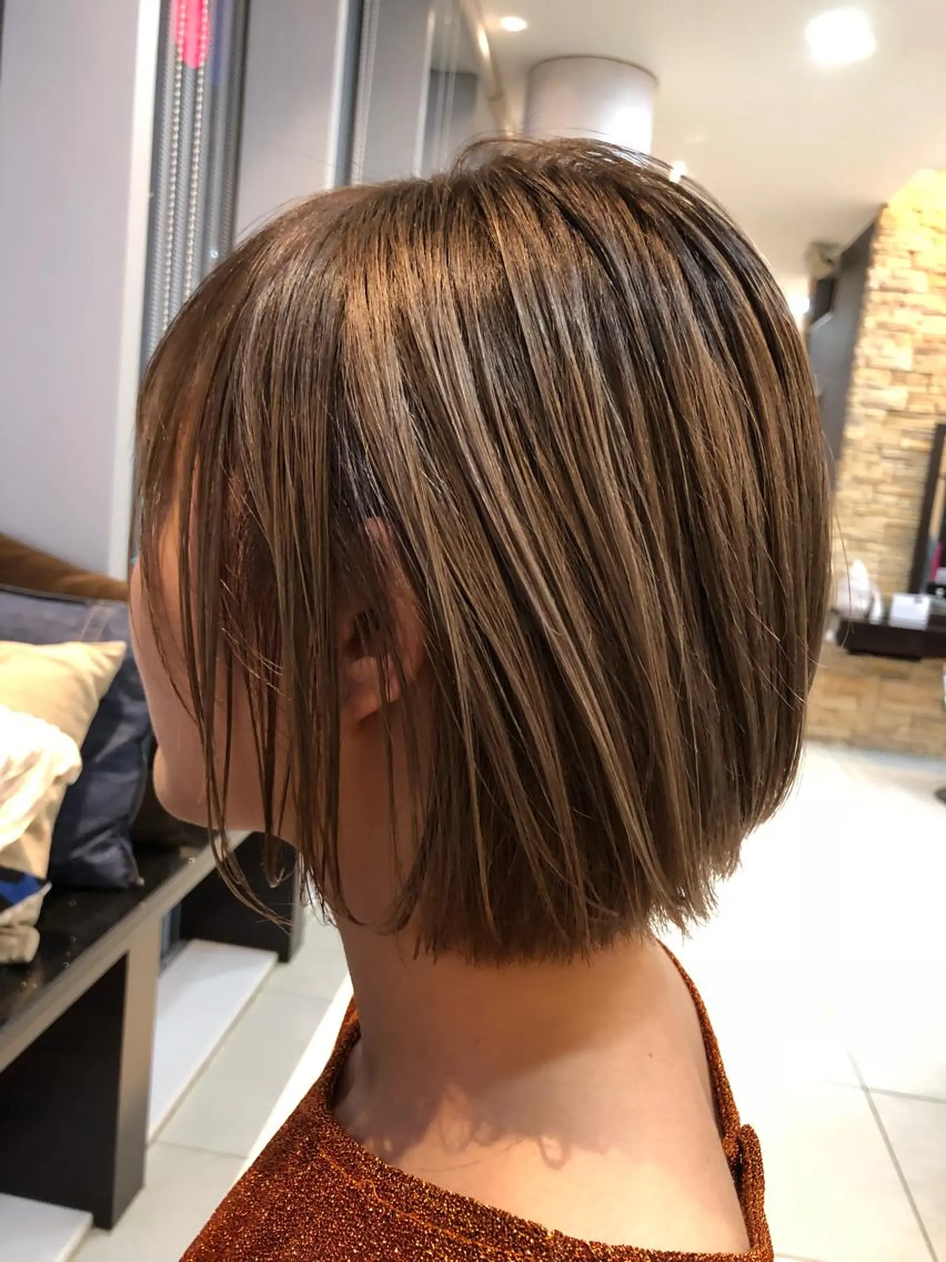 ショート カラー 小田 莉加子のヘアスタイル