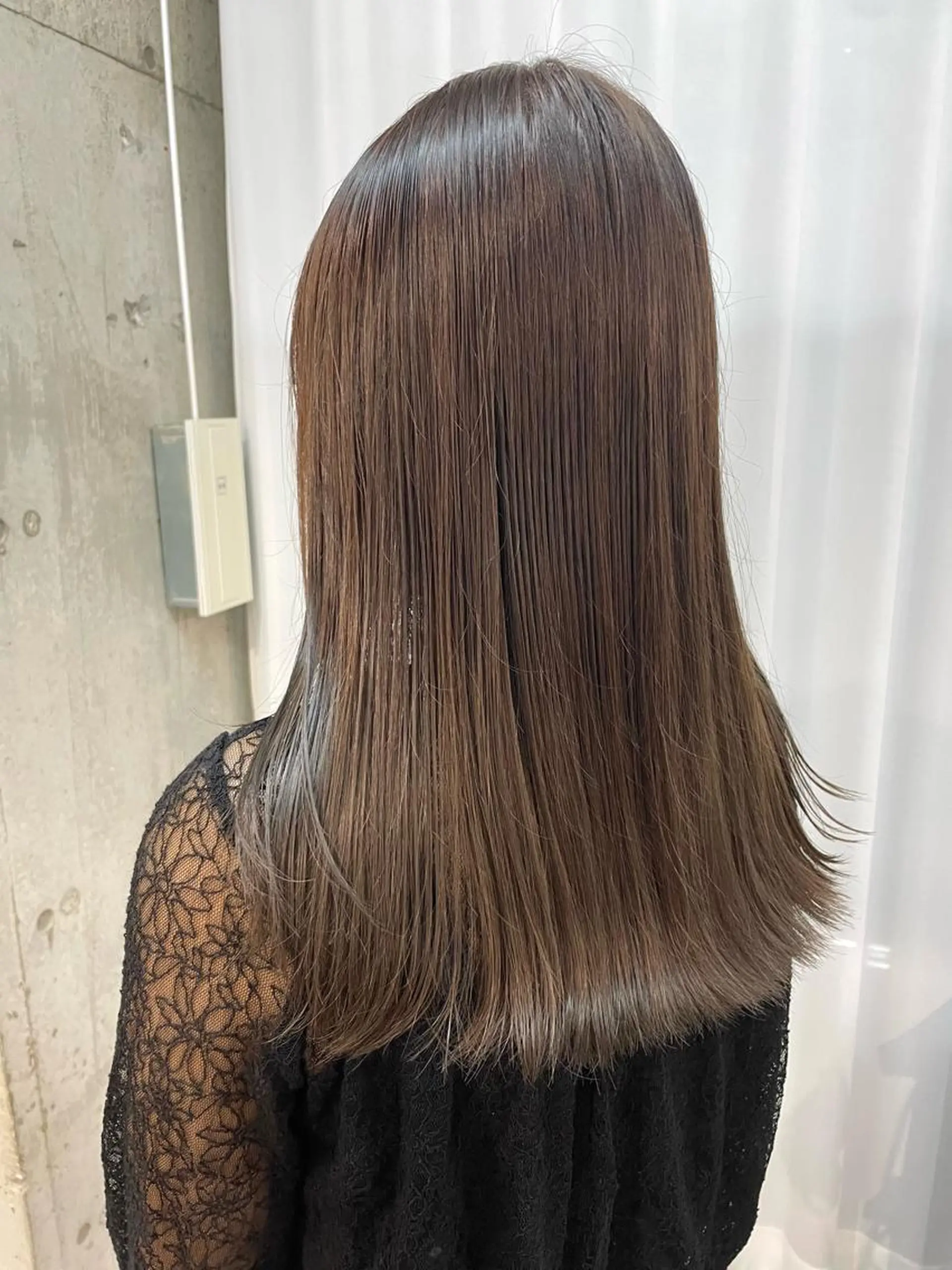 ロング カラー ベージュカラー ヘアカラー lani hair salon所属・SHOTO ハイトー ン/デザインカラーのヘアスタイル