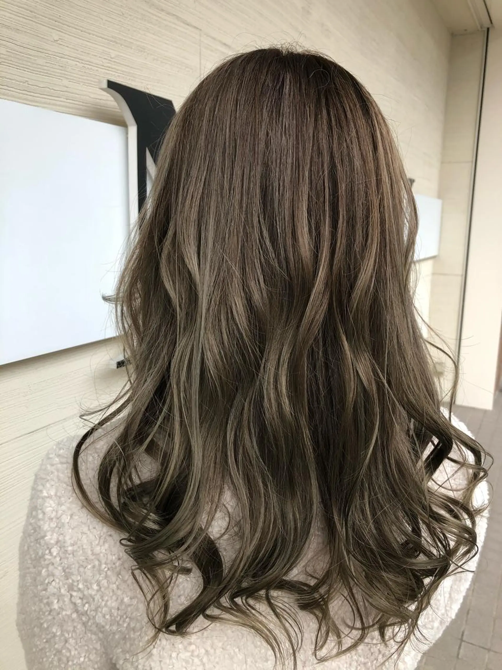 セミロング ハイライト カット ヘアカラー トリートメント ✨髪質改善✨ 田西　基彦のヘアスタイル