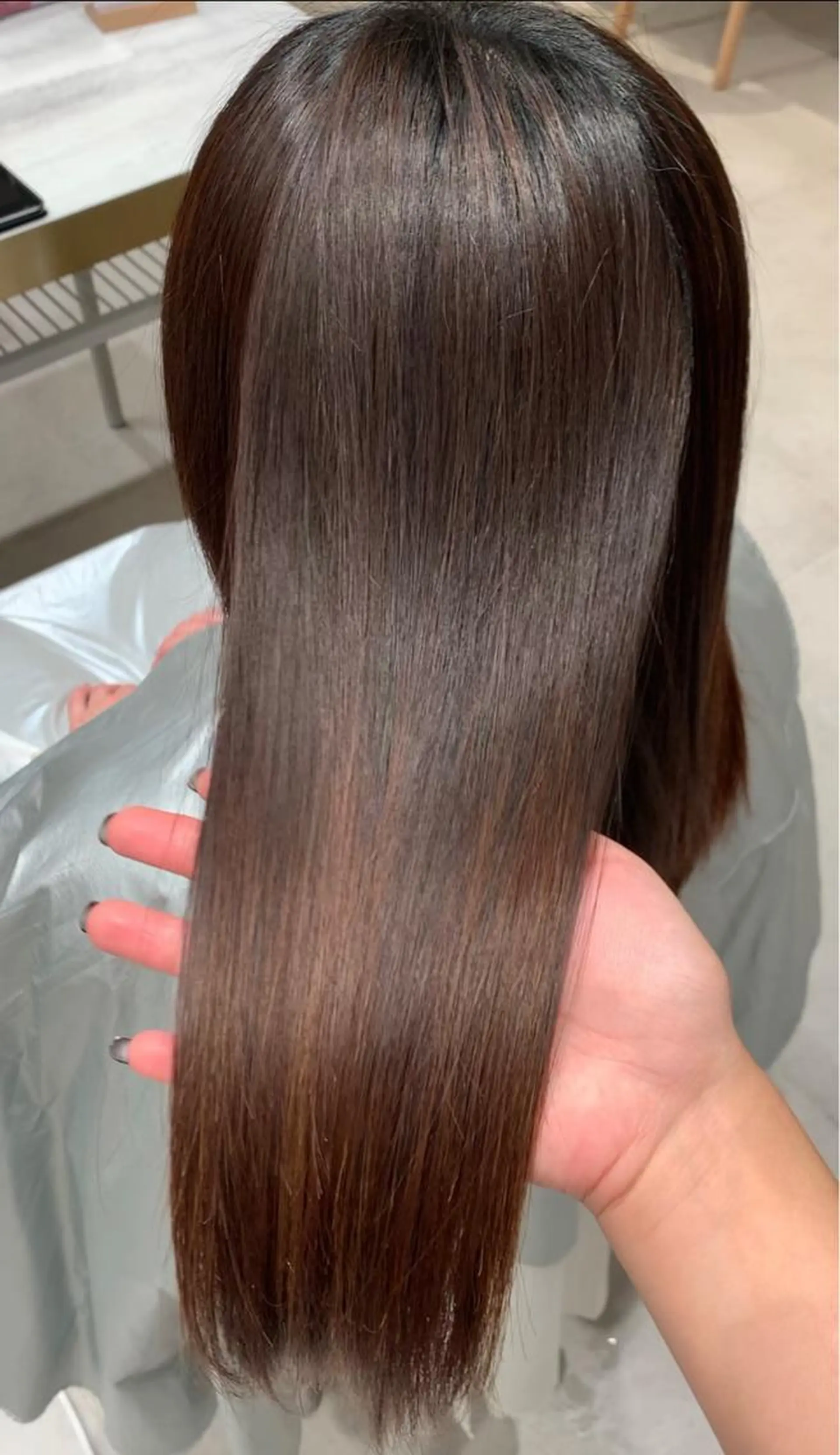 セミロング カラー ヘアアレンジ 縮毛矯正 トリートメント 内田 志乃のヘアスタイル