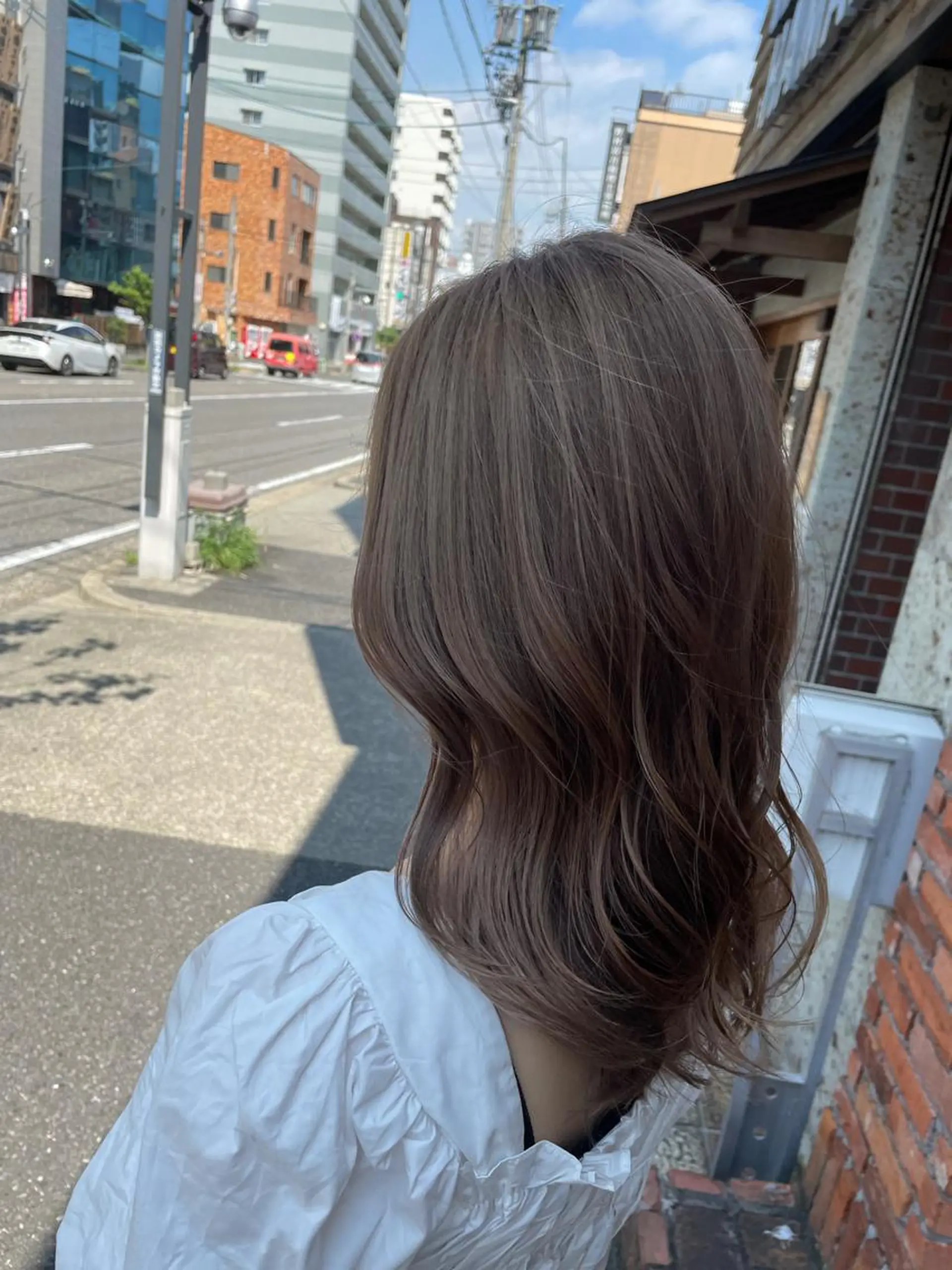ロング ヘアカラー 米津 優花のヘアスタイル