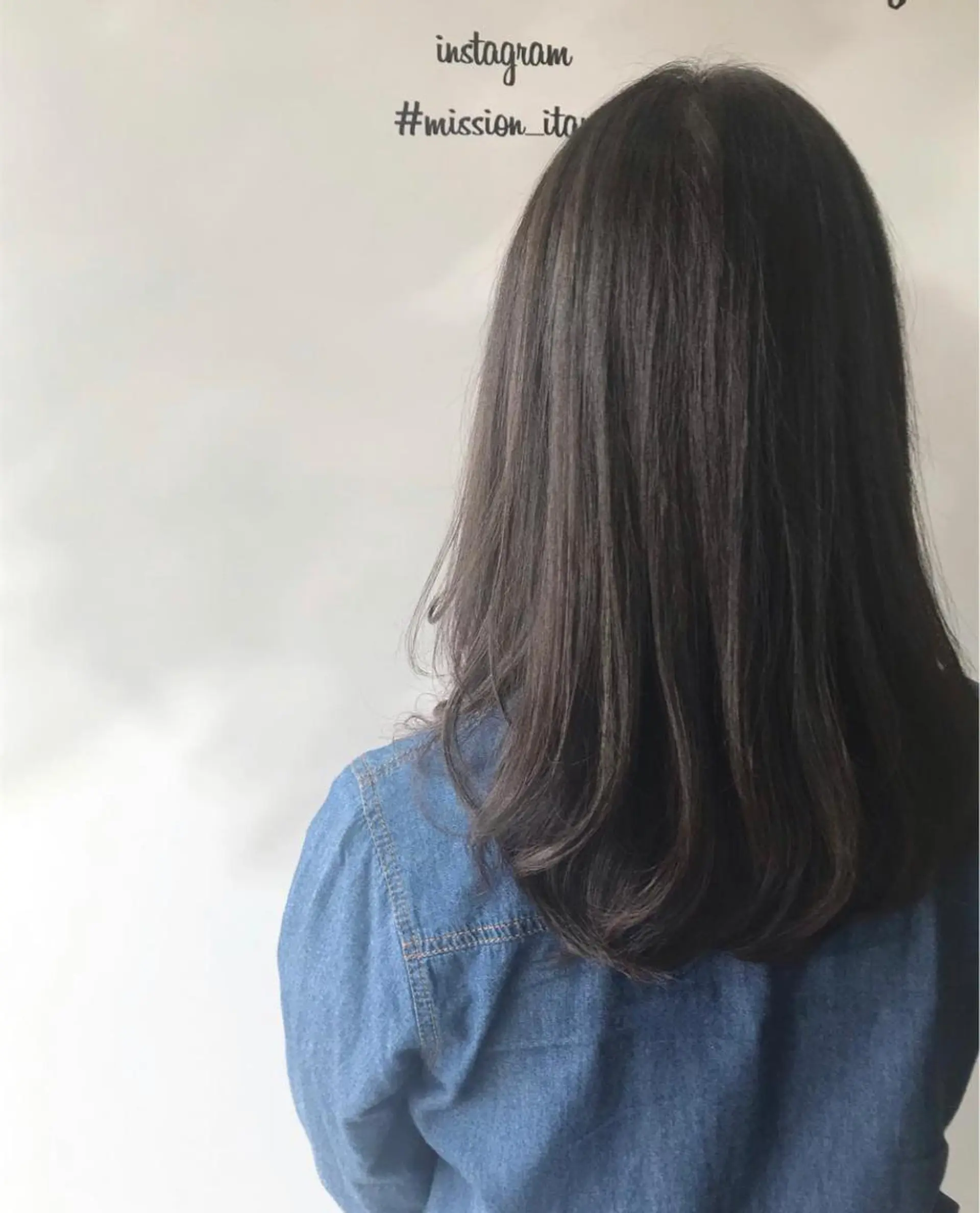 セミロング カラー ヘアアレンジ グレージュ 福壽 優奈のヘアスタイル