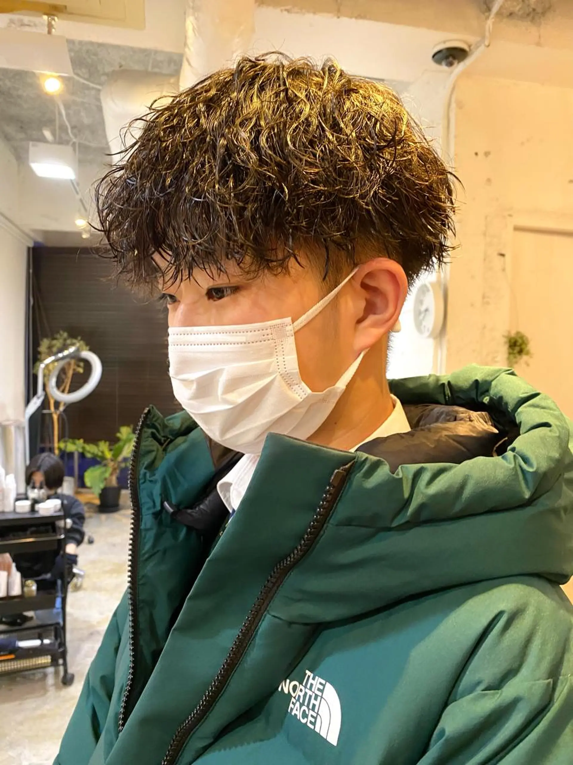 ショート パーマ メンズ メンズパーマ ツイストスパイラルパーマ 波巻きパーマ トリートメント スパイラルパーマ おしゃれパーマ メンズ特化/みーまんのヘアスタイル