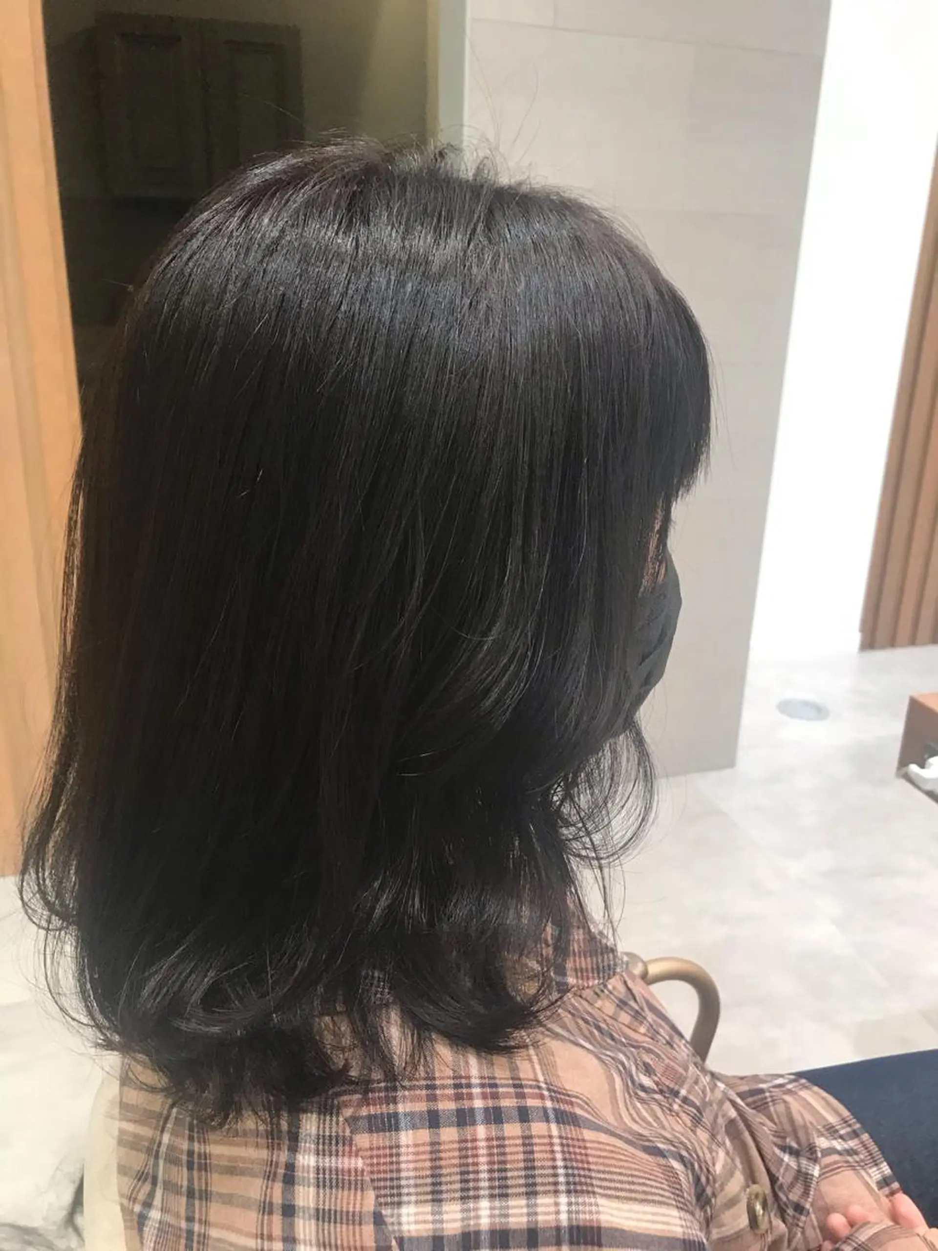 セミロング カラー 木野田 萌のヘアスタイル