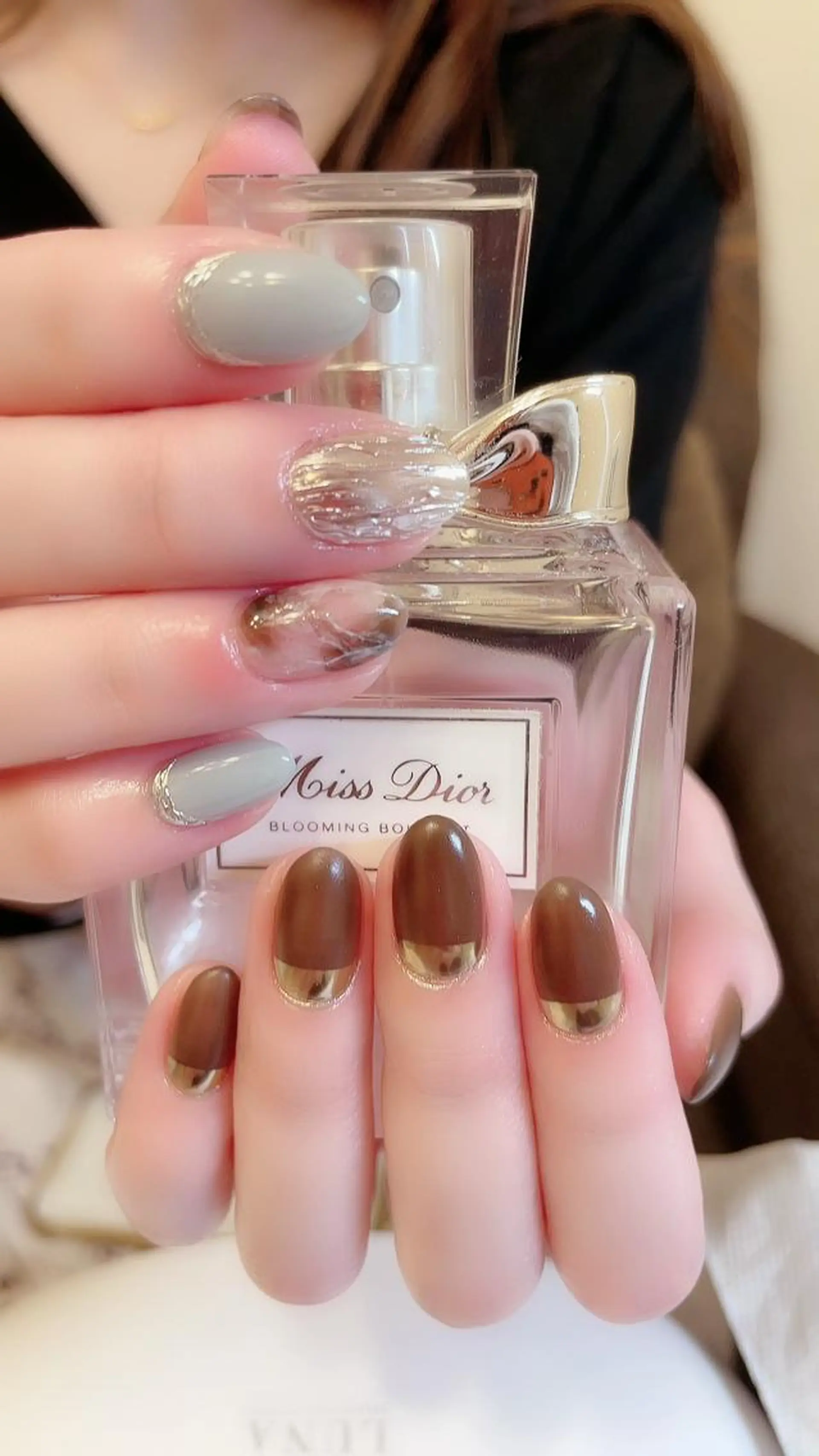 ミディアム カラー ネイル Petite Cannelle所属・Petite Cannelleのネイルデザイン