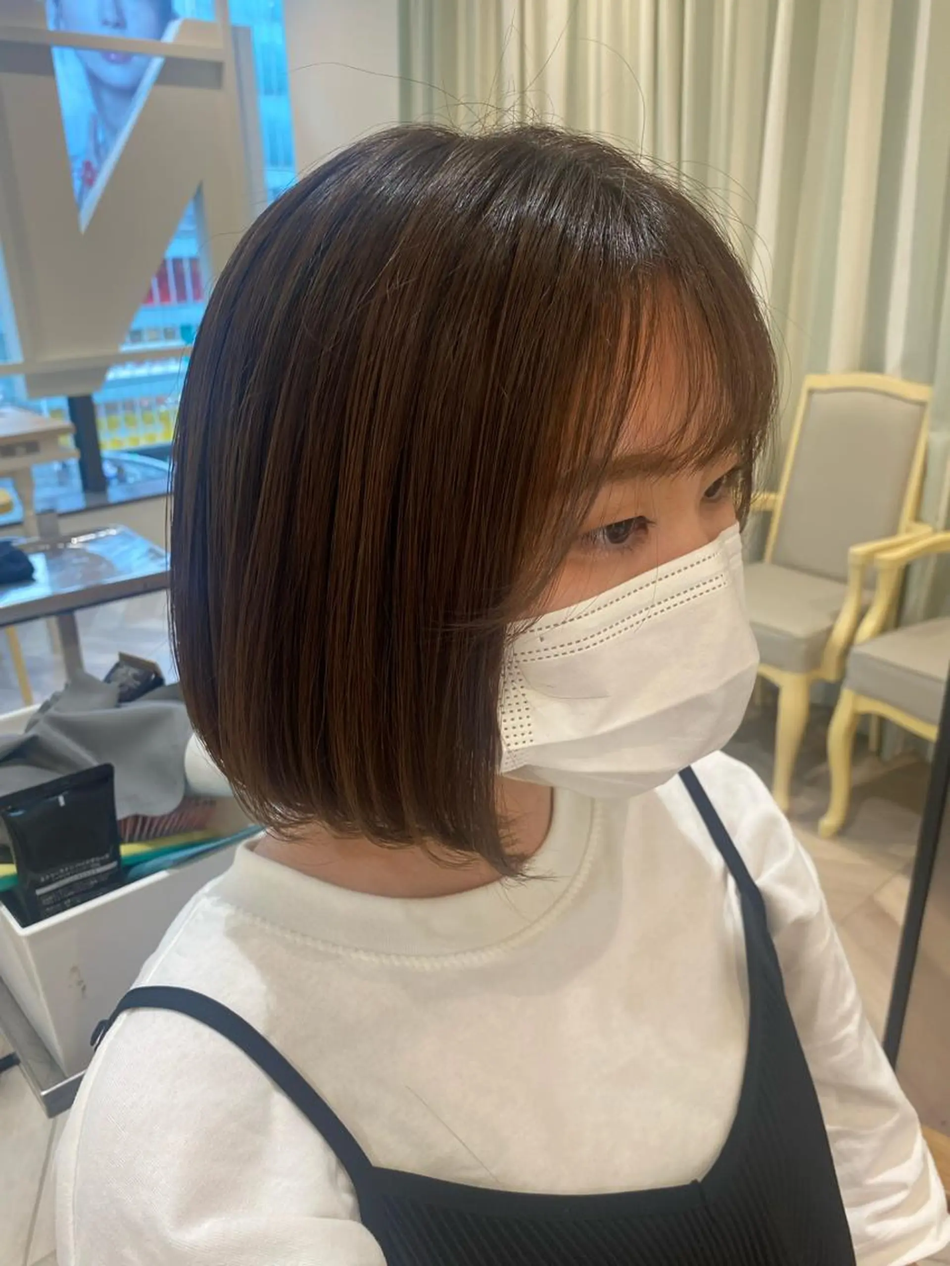 ショート カラー カット ヘアカラー ベージュ/インナー カラー🤍Rieのヘアスタイル