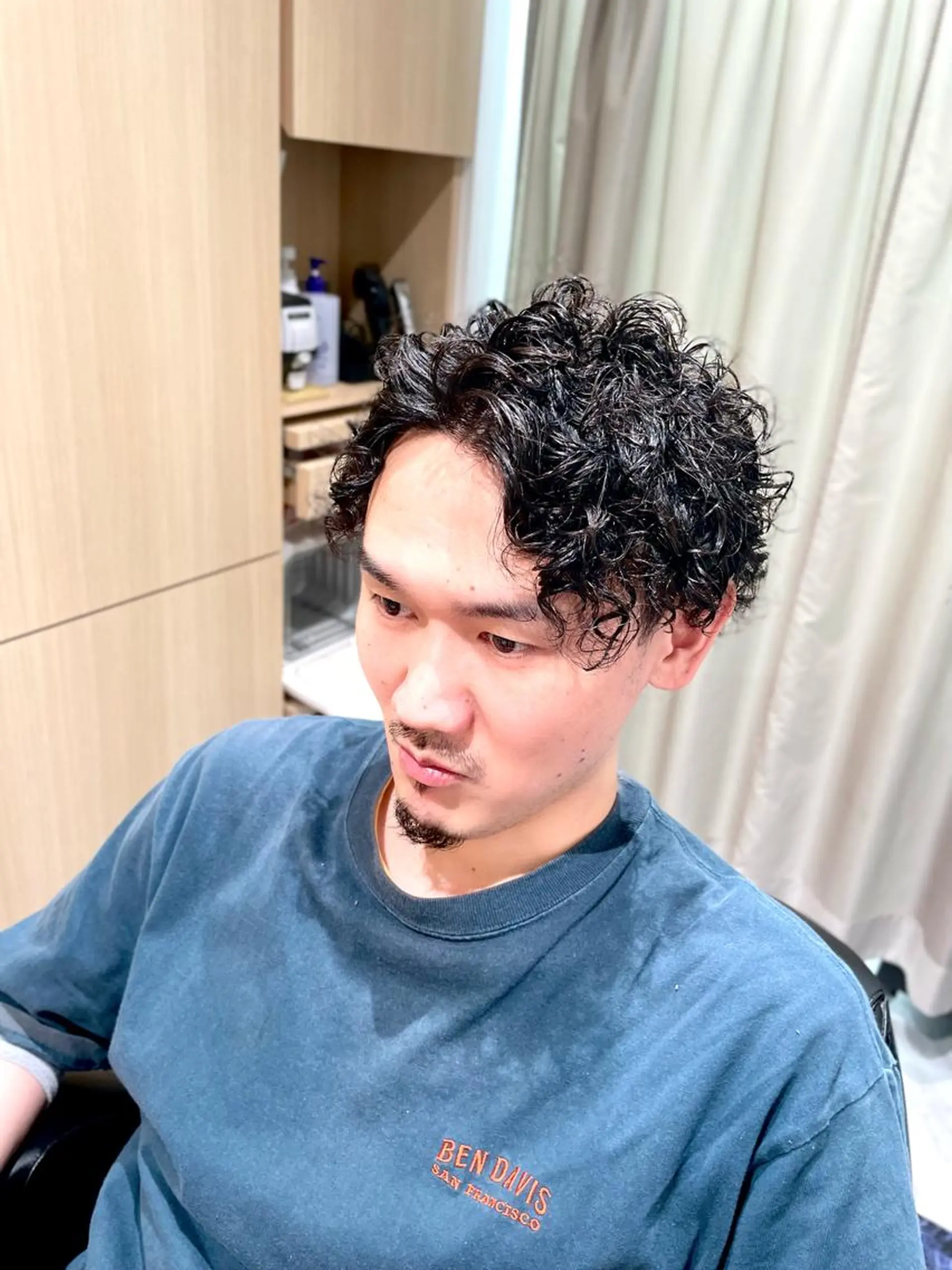 ミディアム パーマ メンズ ミディアムパーマ メンズパーマ カット パーマ 銀座メンズカット/ 銀座メンズパーマ/のヘアスタイル