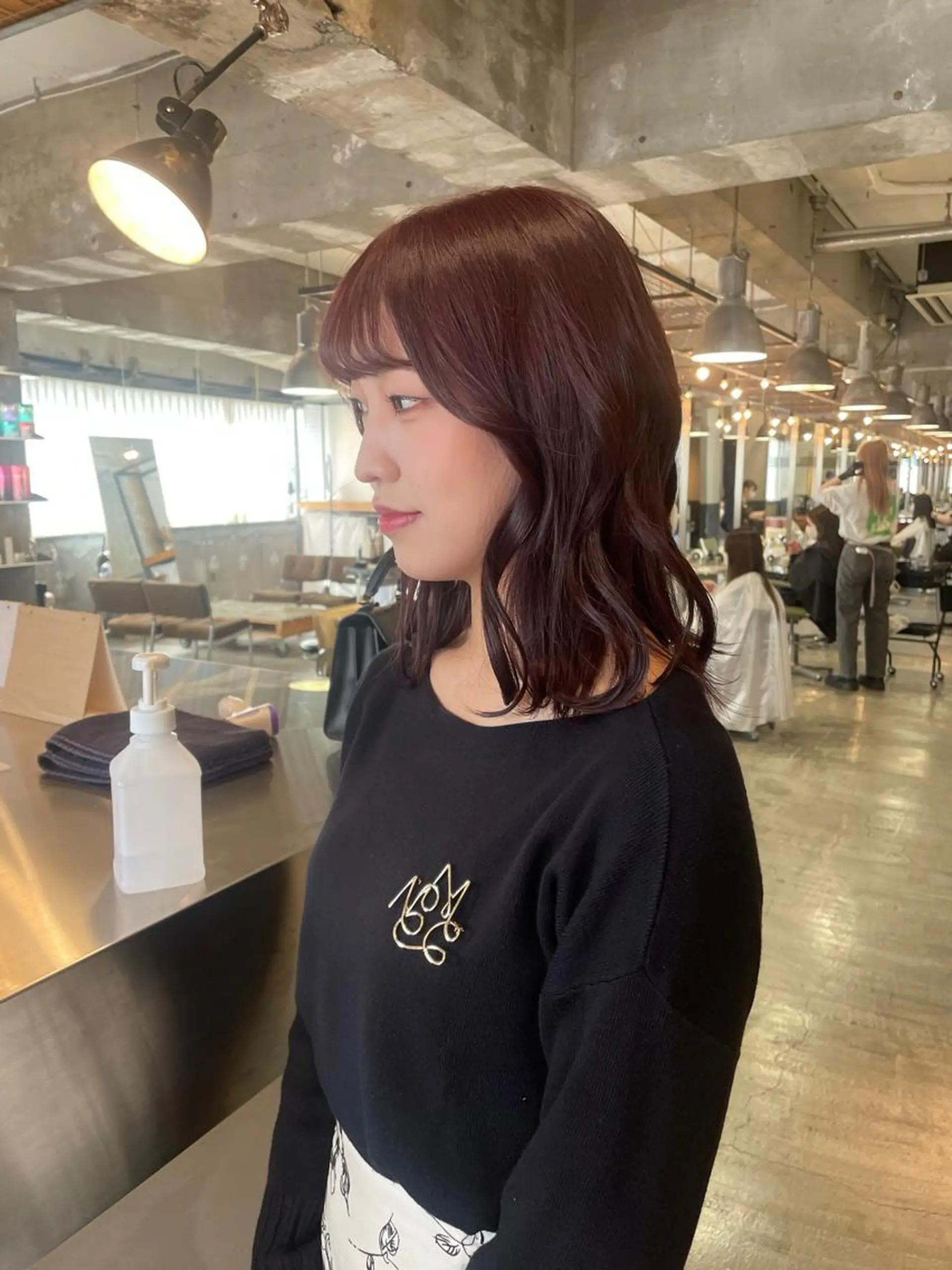 ミディアム カラー ショートカット募集中 /NAGISAのヘアスタイル