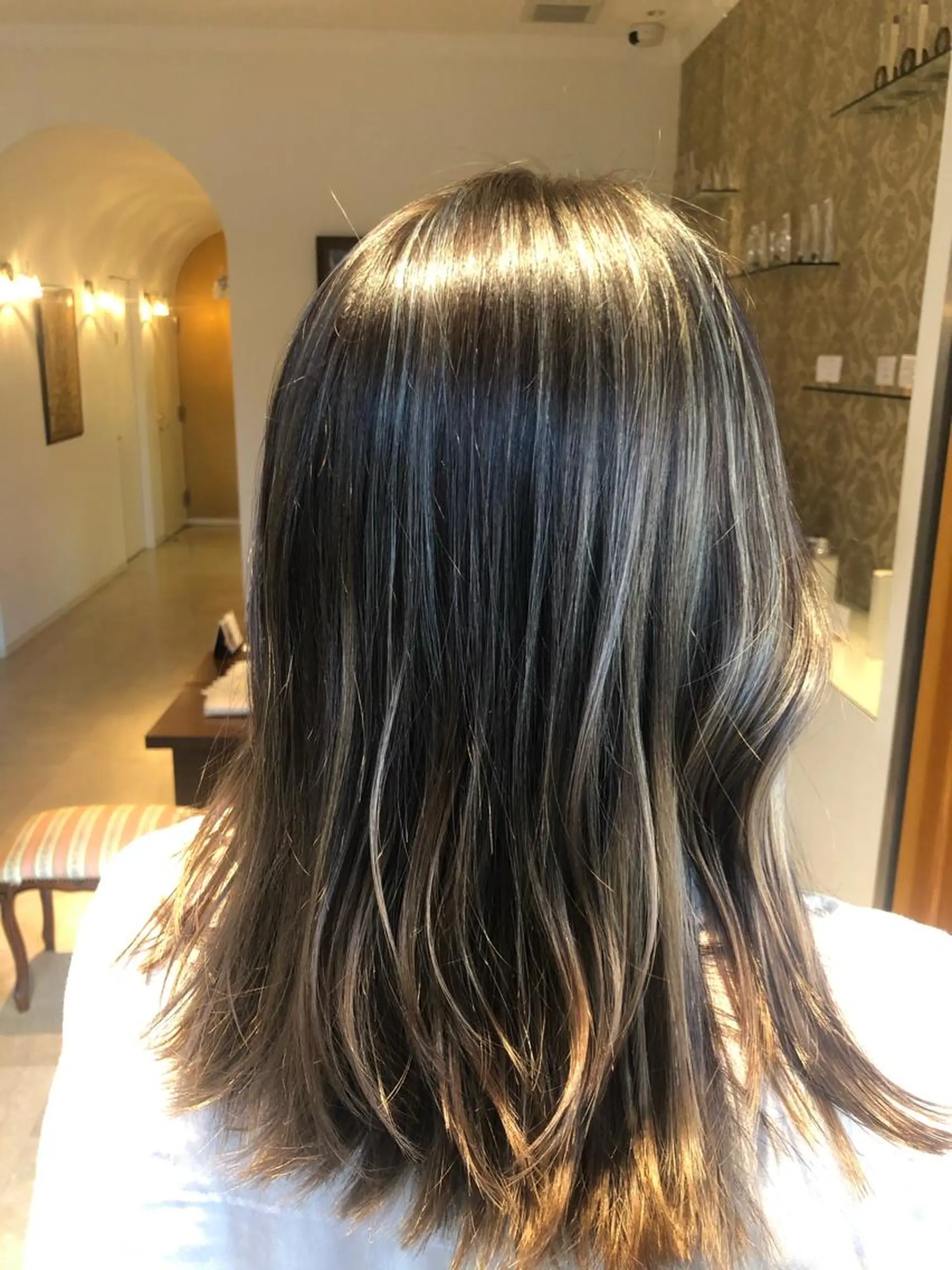 ミディアム ハイライト La fith hair rond 立川店所属・kyosuke 透明感カラーのヘアスタイル