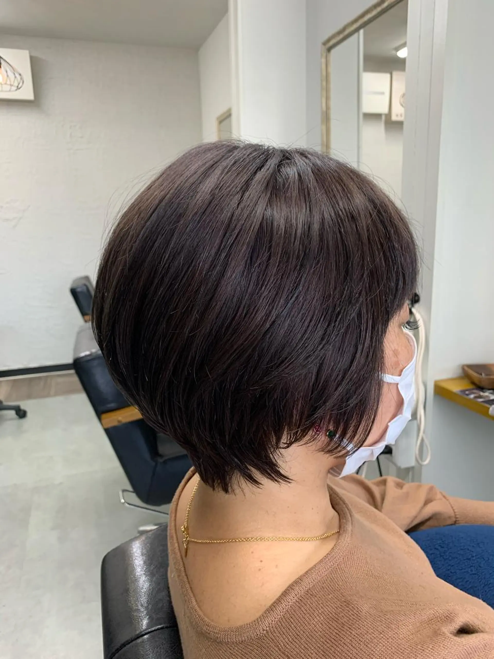 ショート カット ヘアカラー トリートメント 須佐 勝也のヘアスタイル