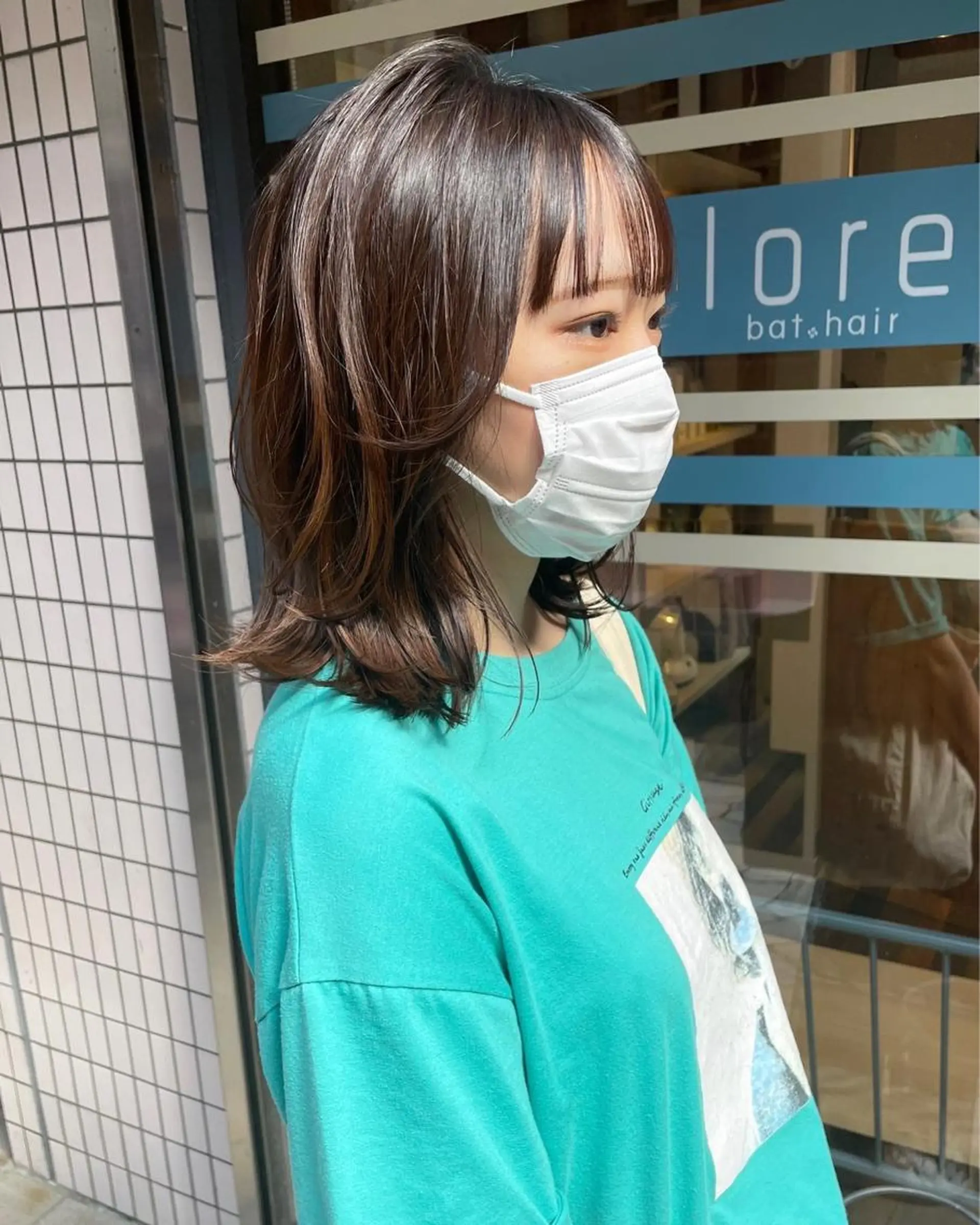 ミディアム カラー あずまぐち めぐみのヘアスタイル