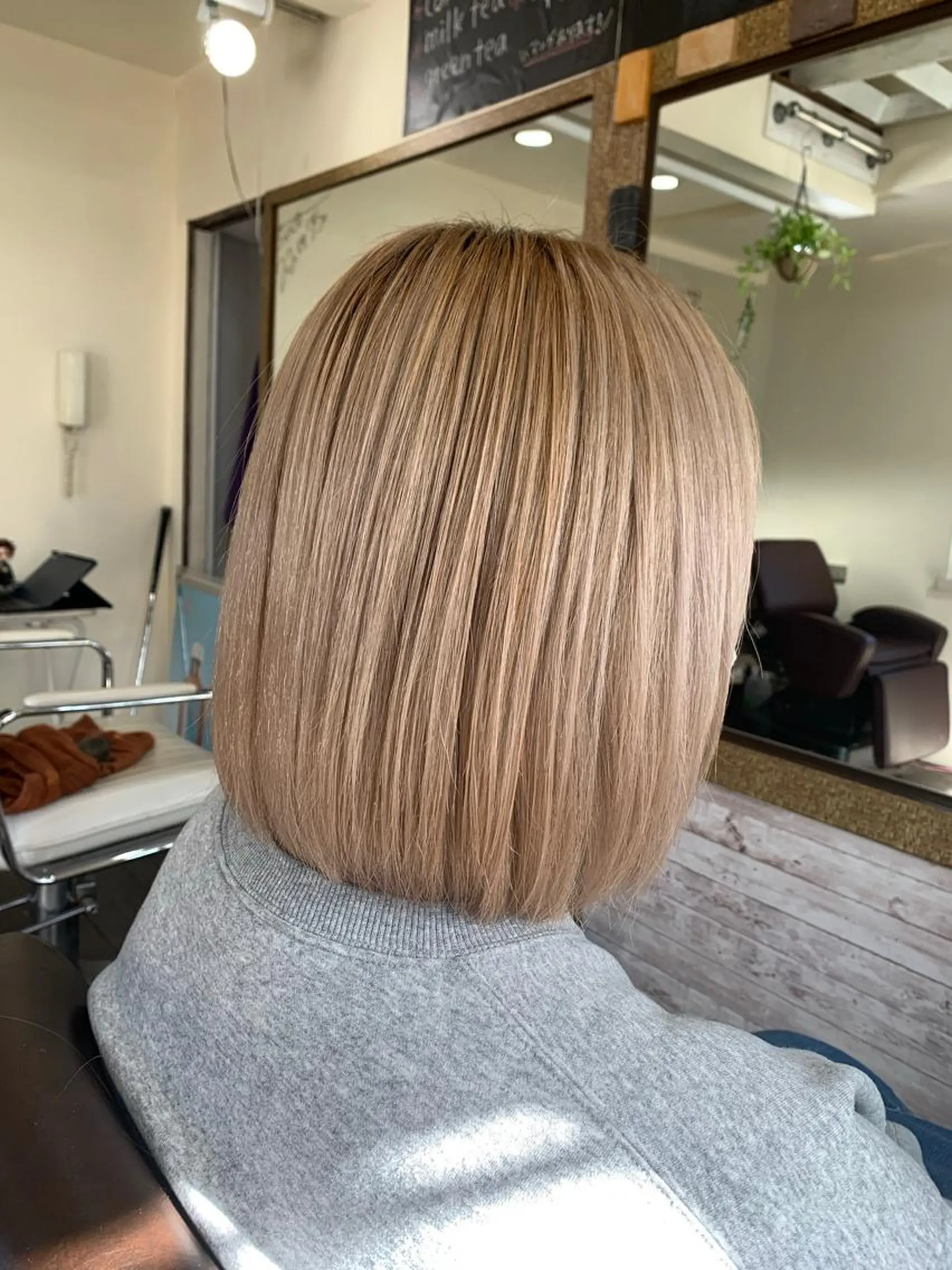 ショート カラー ヘアカラー 渡辺 健太のヘアスタイル