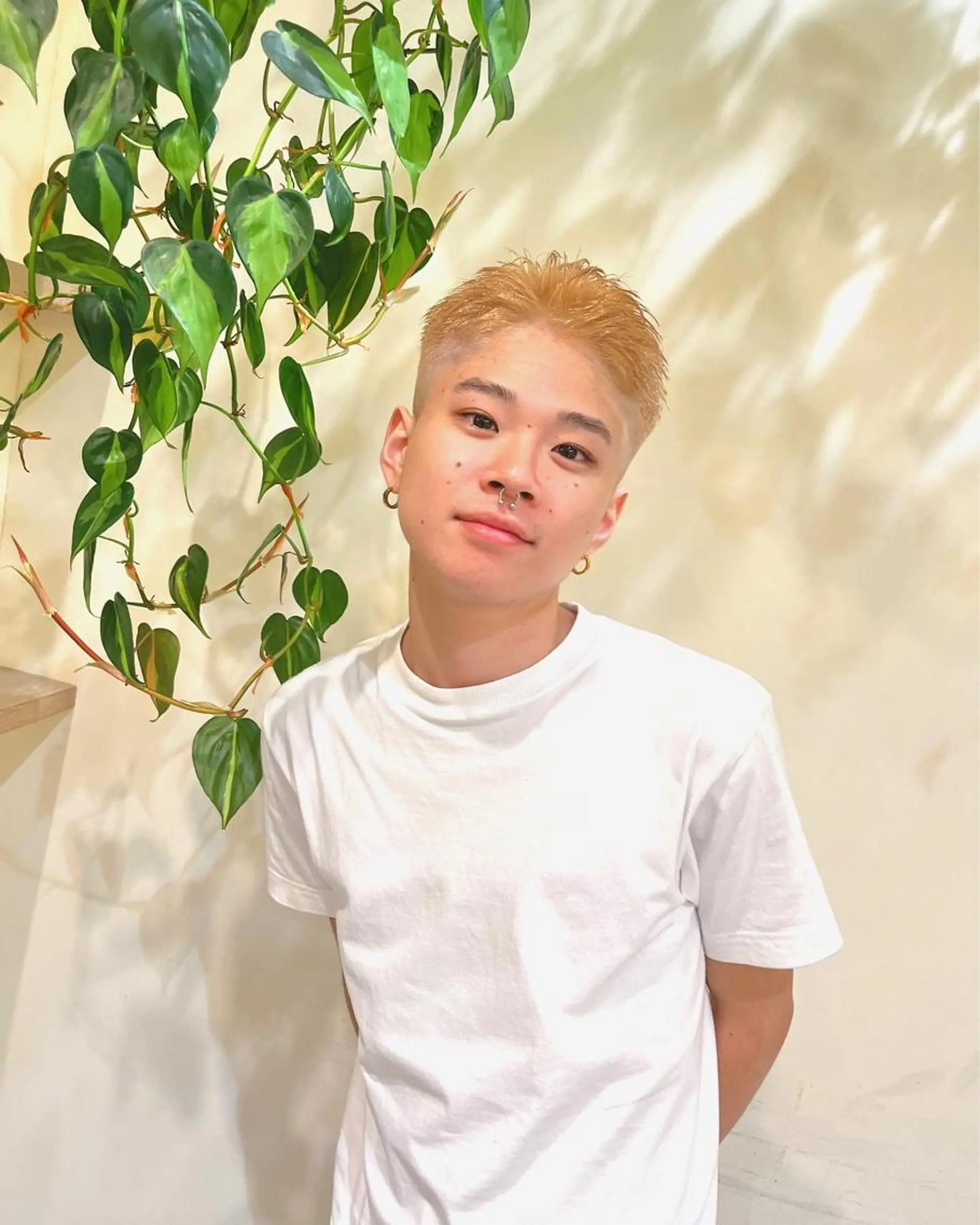 ショート カラー メンズ メンズショート ブロンド ショートヘア ヘアカラー CANAAN hair salon 表参道店所属・🌿‬ナチュラルヘア /パーマ/蒼真🍃のヘアスタイル
