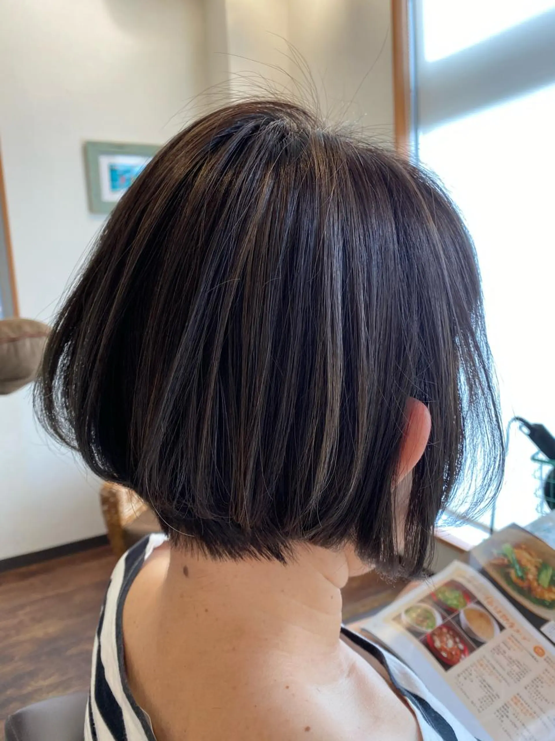 ショート カラー ハイライトカラー ハイライト 栞美容室所属・三浦 健太郎のヘアスタイル