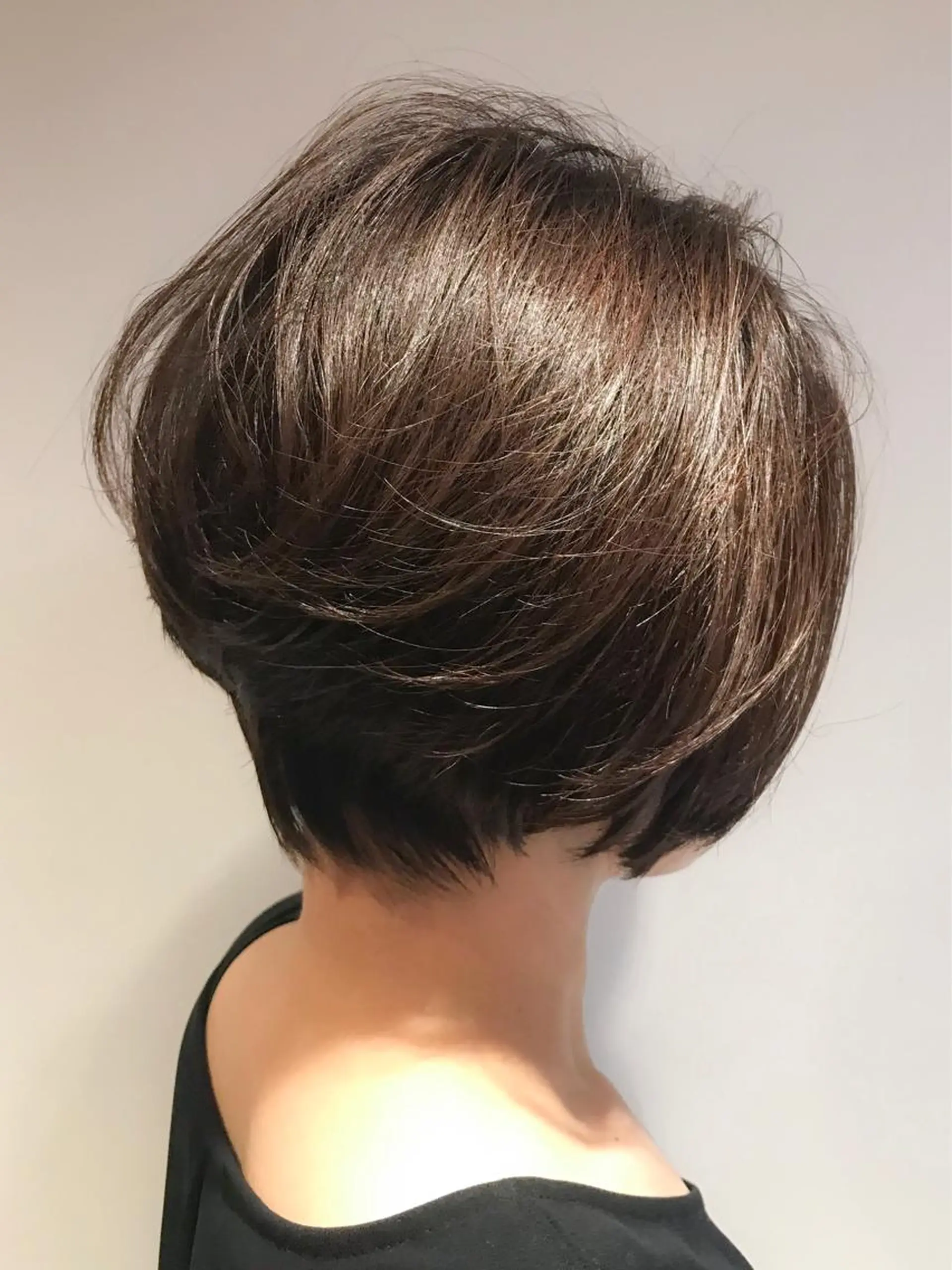 ショート カラー BIANCO北堀江 AKANEのヘアスタイル