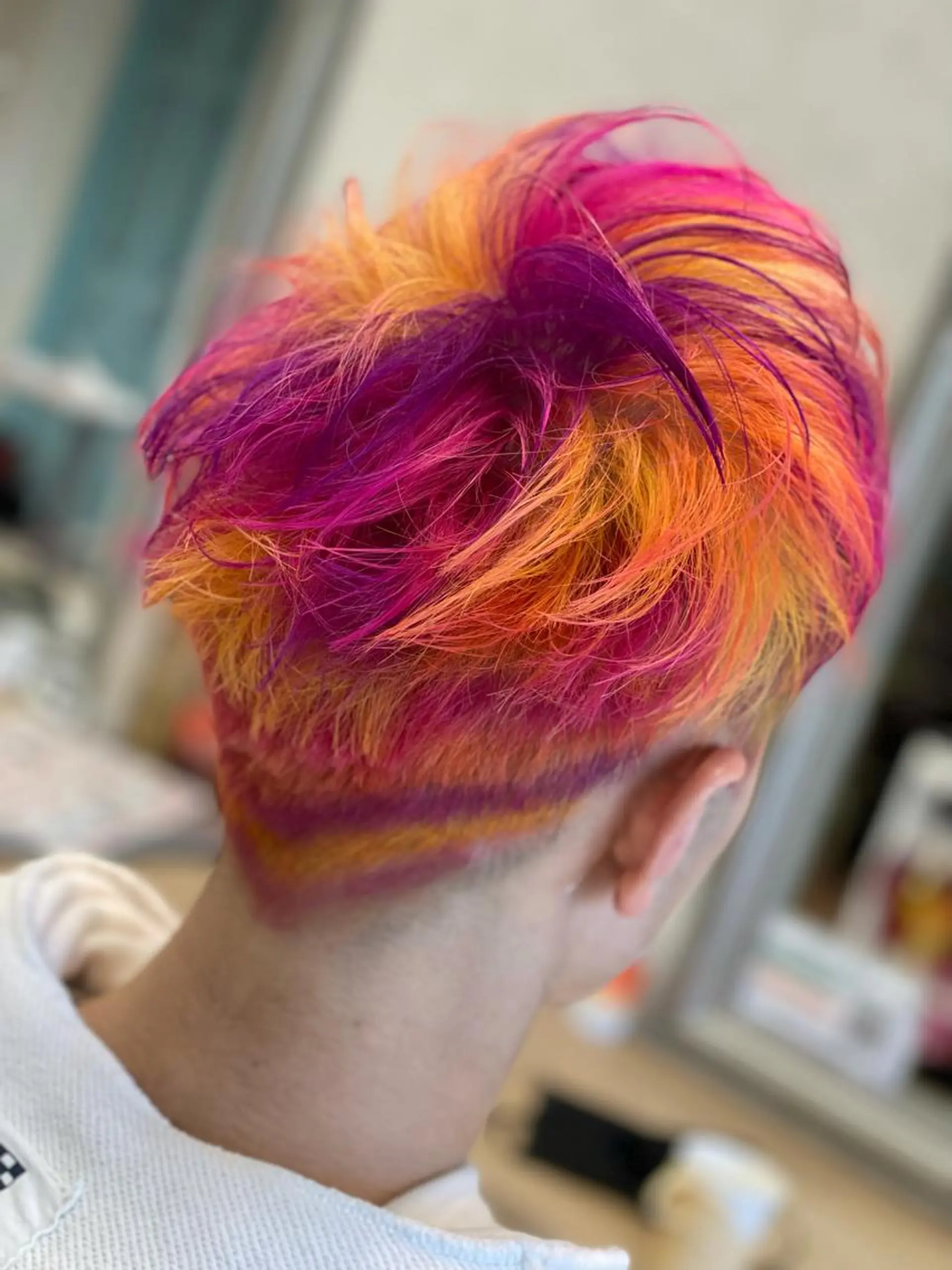 ショート カラー メンズ ヘアカラー トリートメント 髪質改善×ハイトーン 中田啄也のヘアスタイル