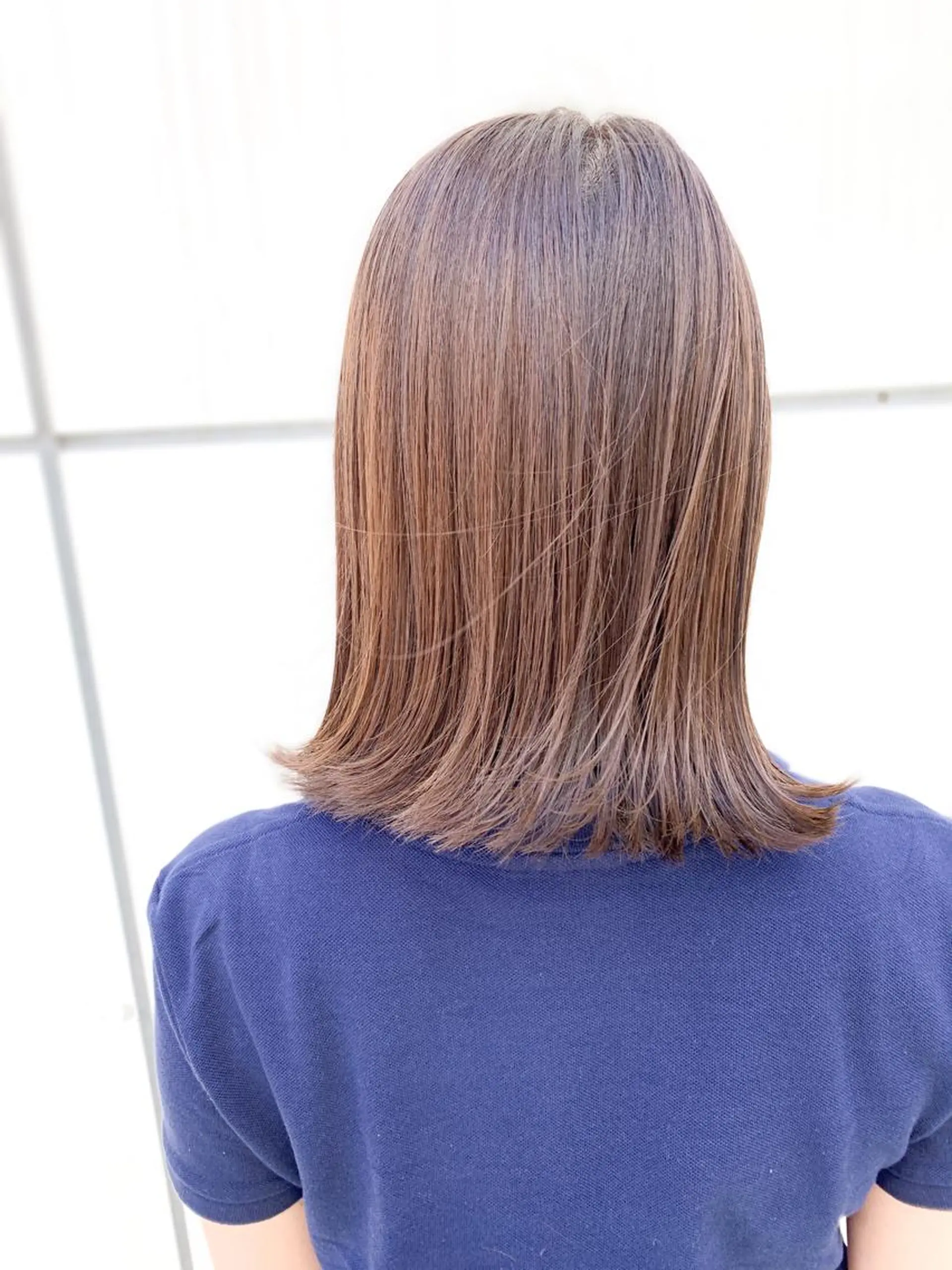 ミディアム カラー ヘアアレンジ ミディアムパーマ アディクシーカラー アッシュ バレイヤージュ ベージュカラー Zina福岡天神店 艶髪/レイヤー/小顔のヘアスタイル