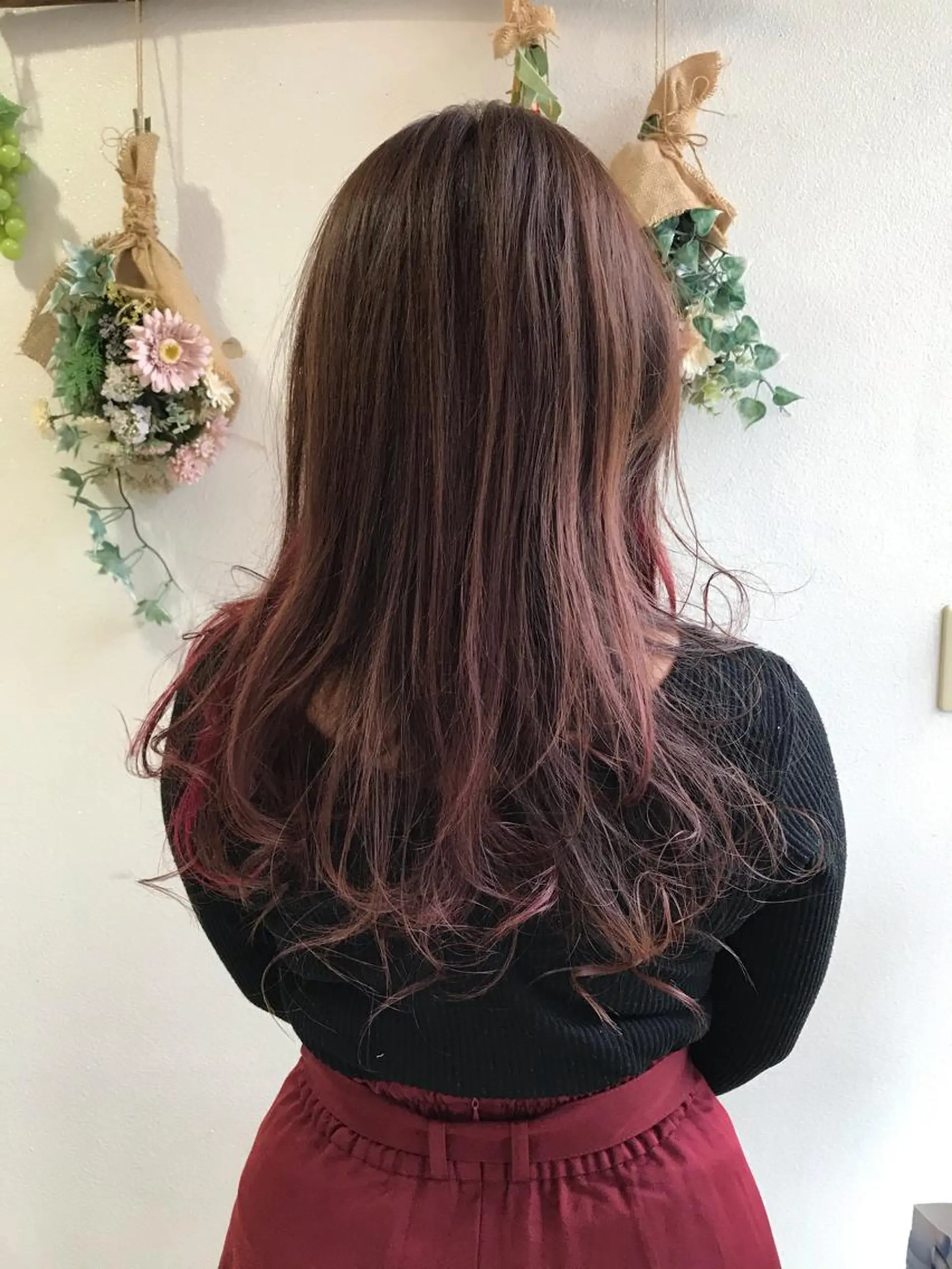 ロング 松本 美香のヘアスタイル