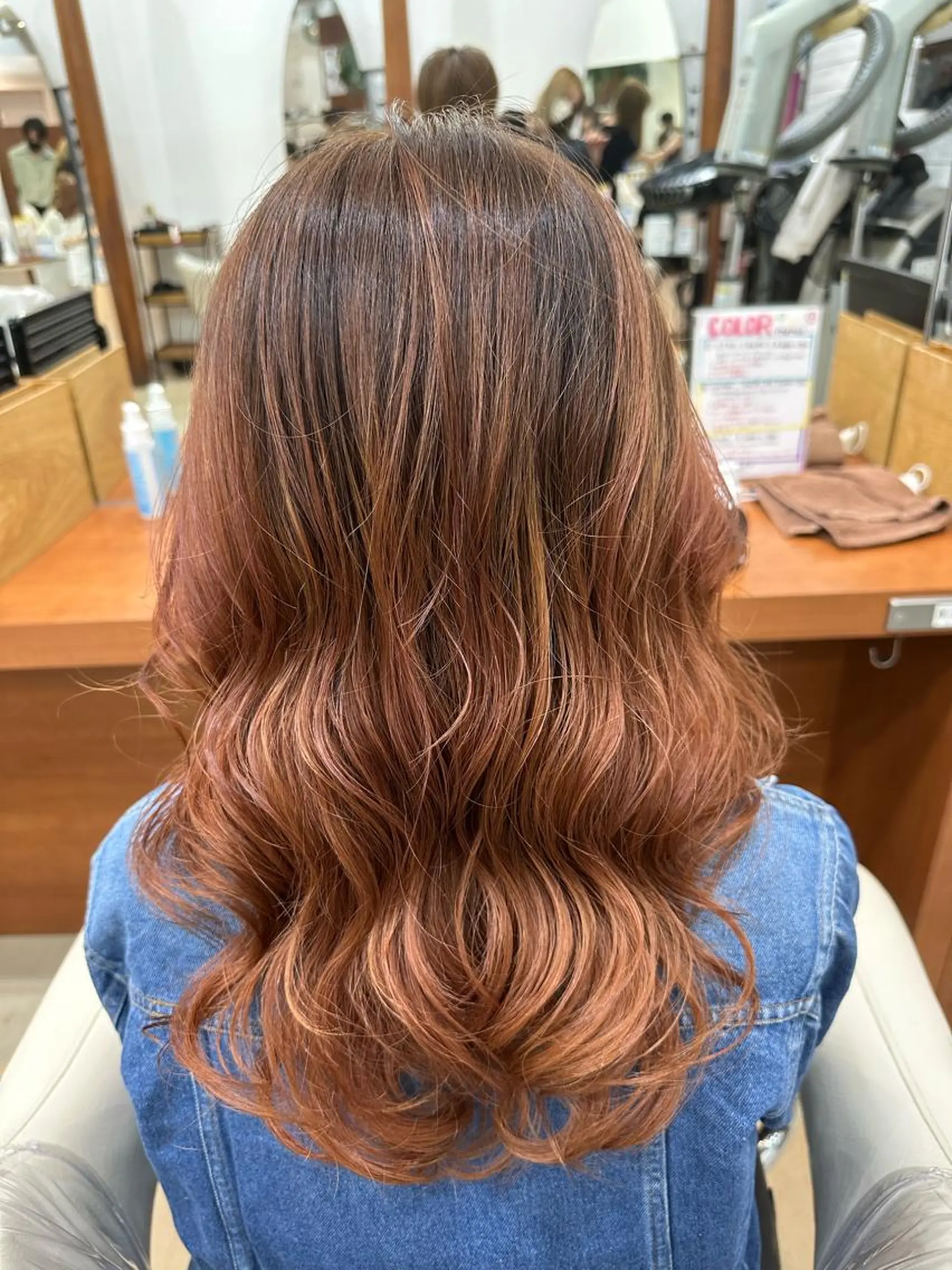 ロング アッシュ 髪質改善 韓国風ヘア 縮毛矯正 カット パーマ トリートメント コテ巻き風パーマ/ 髪質改善/河島恭平のヘアスタイル