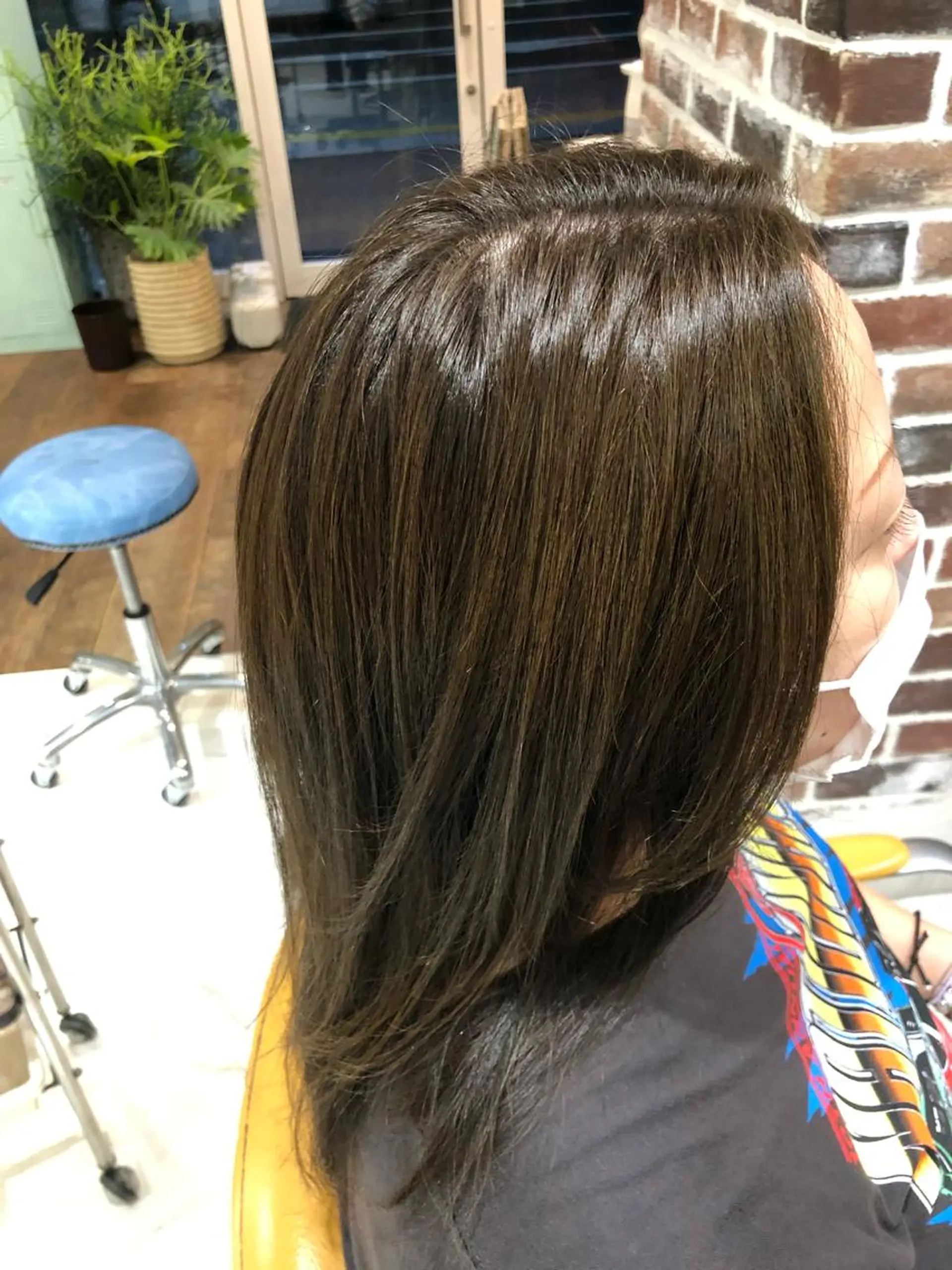 カラー 山崎 和花のヘアスタイル