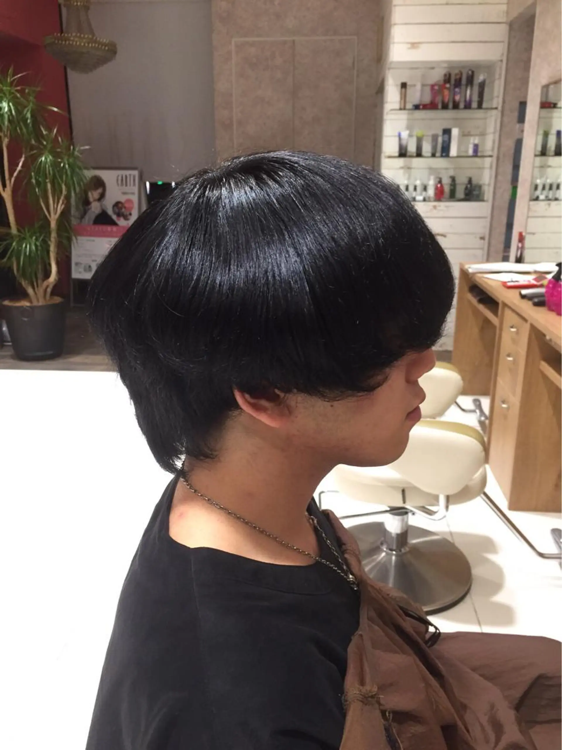 カラー ブルーカラー 香取 康平のヘアスタイル