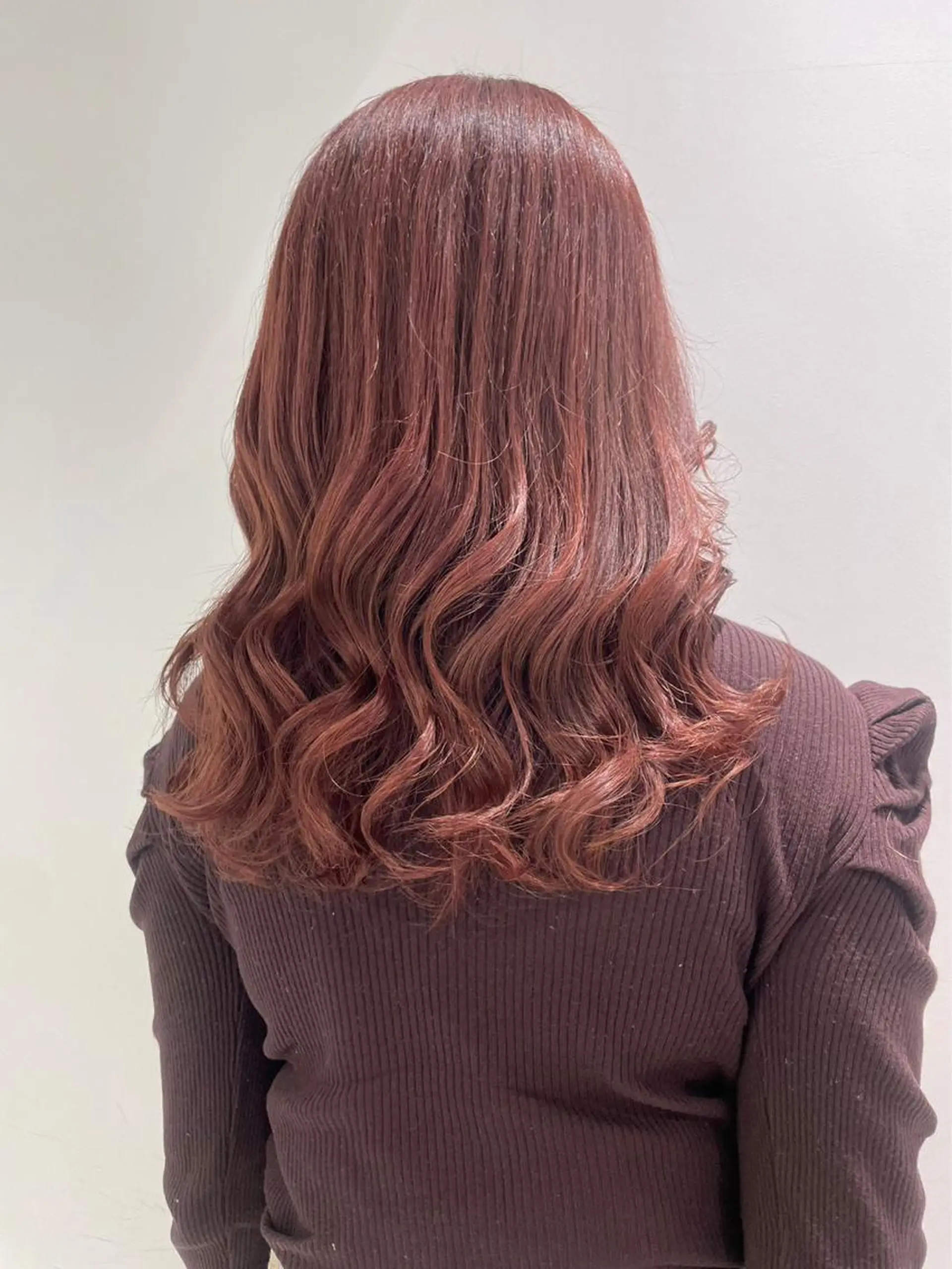 ミディアム ❤︎ワンホンガーリー なハイトーンヘア❤︎のヘアスタイル