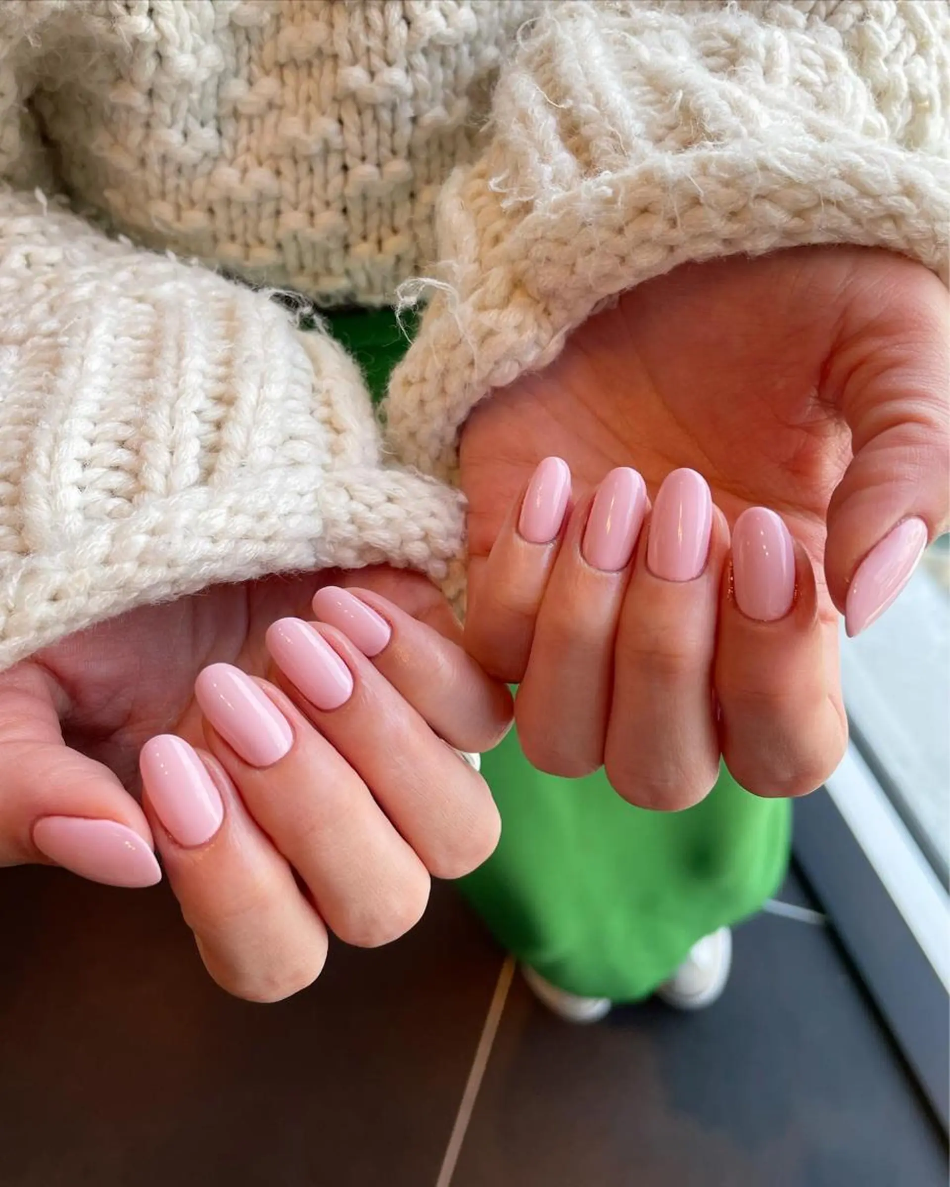 ネイル パラジェルサロン 大人女性が通うサロンのネイルデザイン