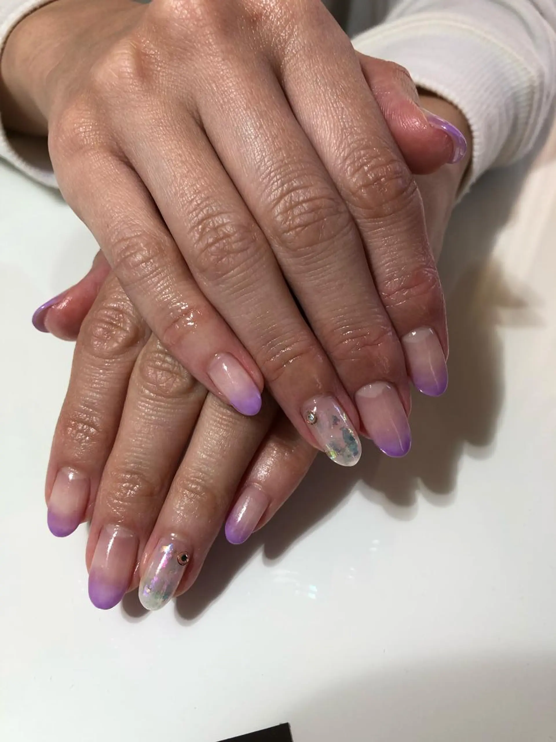 ネイル EARTH上尾店所属・藤倉 千恵美のネイルデザイン