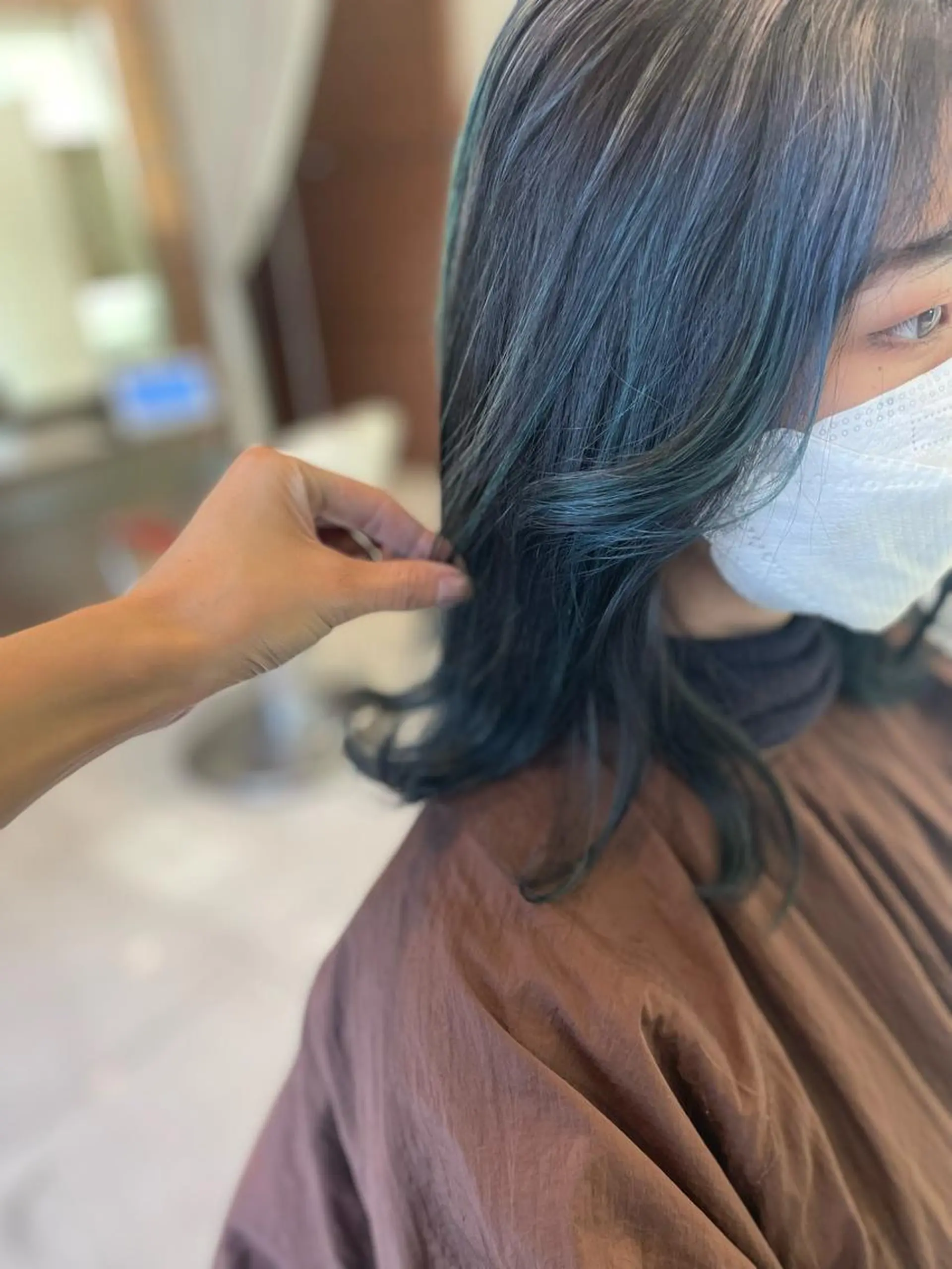 セミロング カラー メンズ ヘアカラー トリートメント 佐々木 麻純のヘアスタイル