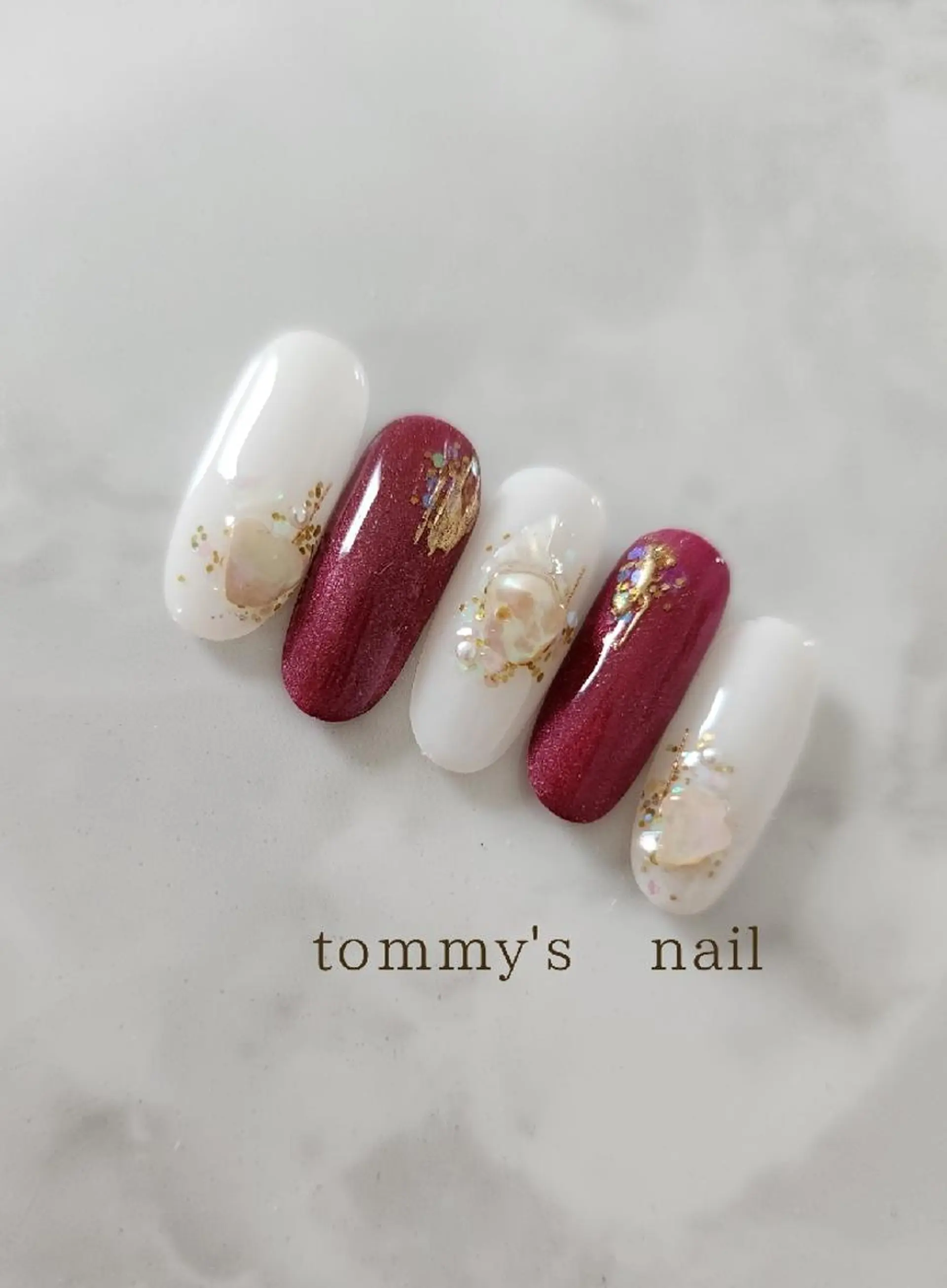ネイル フットネイル ジェルネイル ミラーネイル ワンカラーネイル ハンドネイル tommy's nail所属・福岡/若よもぎ蒸し 全身美容が叶うサロンのネイルデザイン