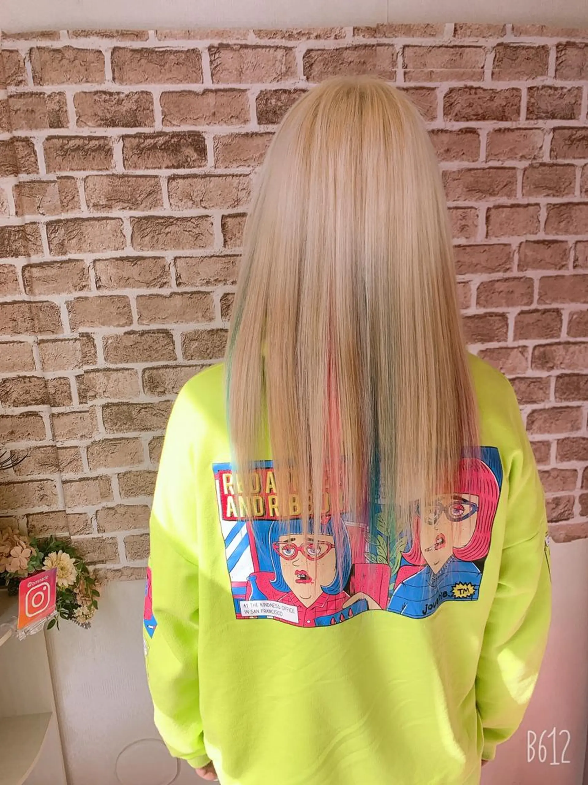 セミロング 編み込みエクステ シールエクステ エクステ 毛穴改善/脱毛 ネイル　川上久仁子のエステ・リラクイメージ