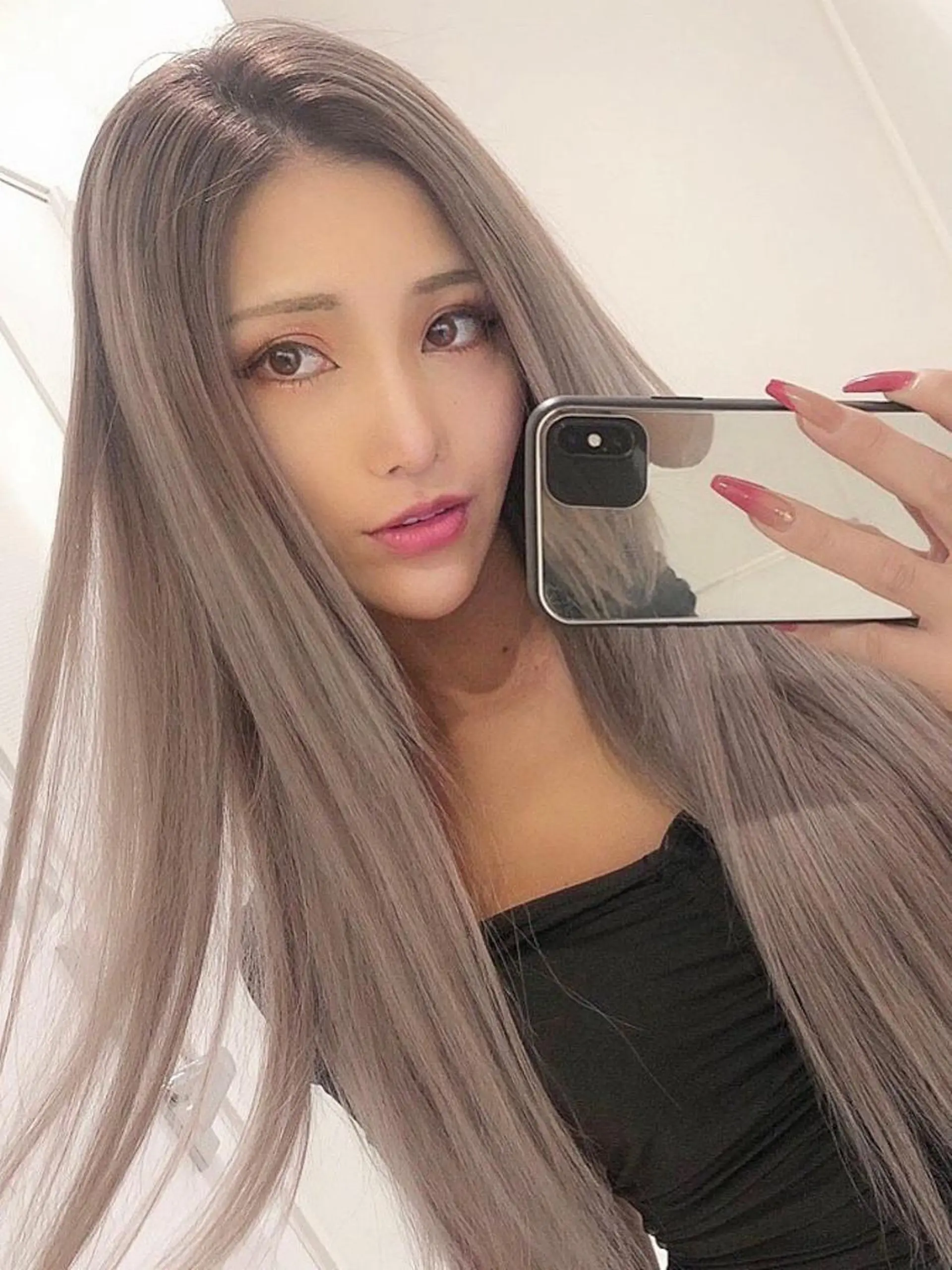 ロング カラー ヘアアレンジ Device ディバイスのヘアスタイル