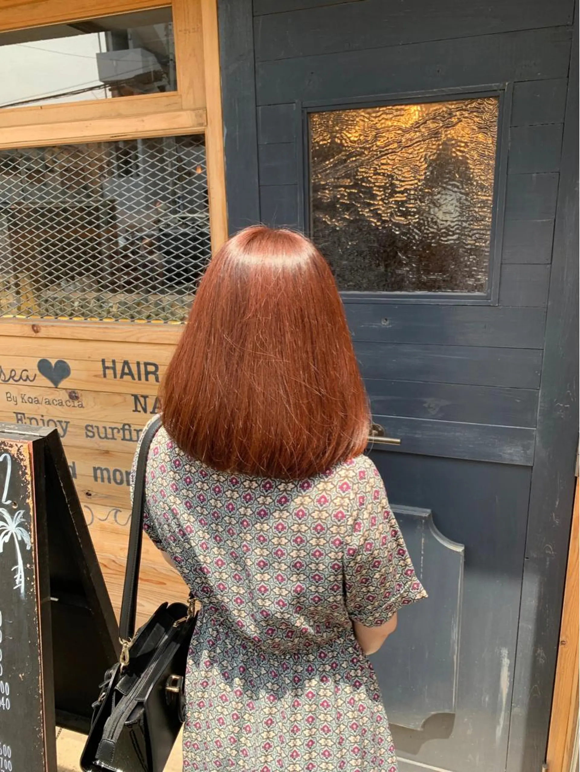 ミディアム カラー ブラウンカラー ピンクカラー ピンクブラウン ボブ カット koahair design所属・ヨッ シーのヘアスタイル