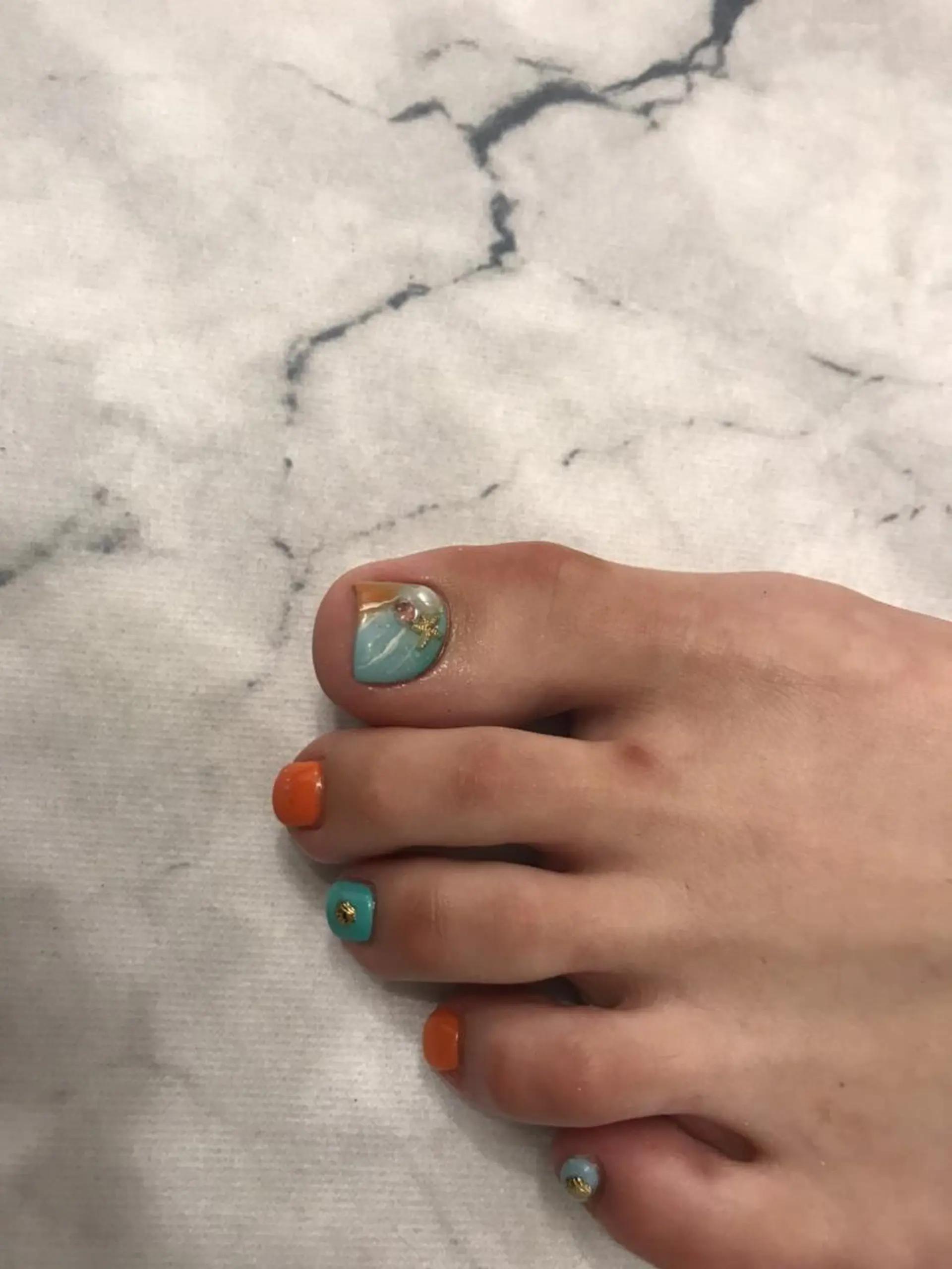 ネイル ネイルリボン 伊藤のネイルデザイン