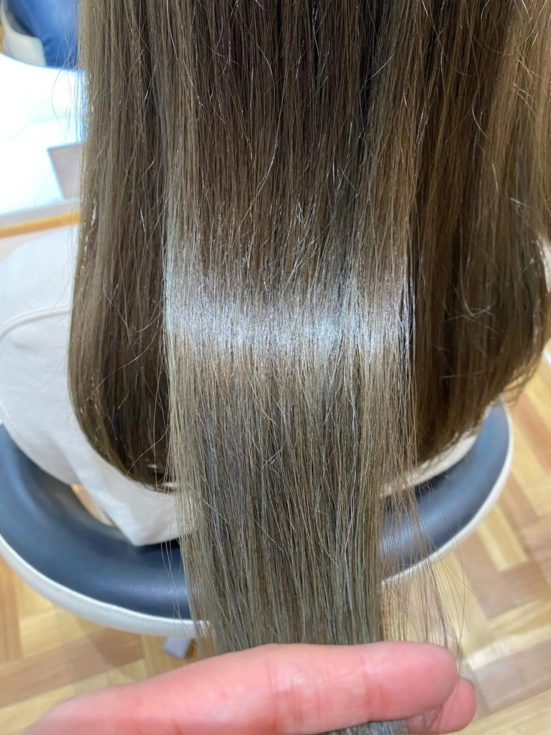 ロング 金沢 広美のヘアスタイル