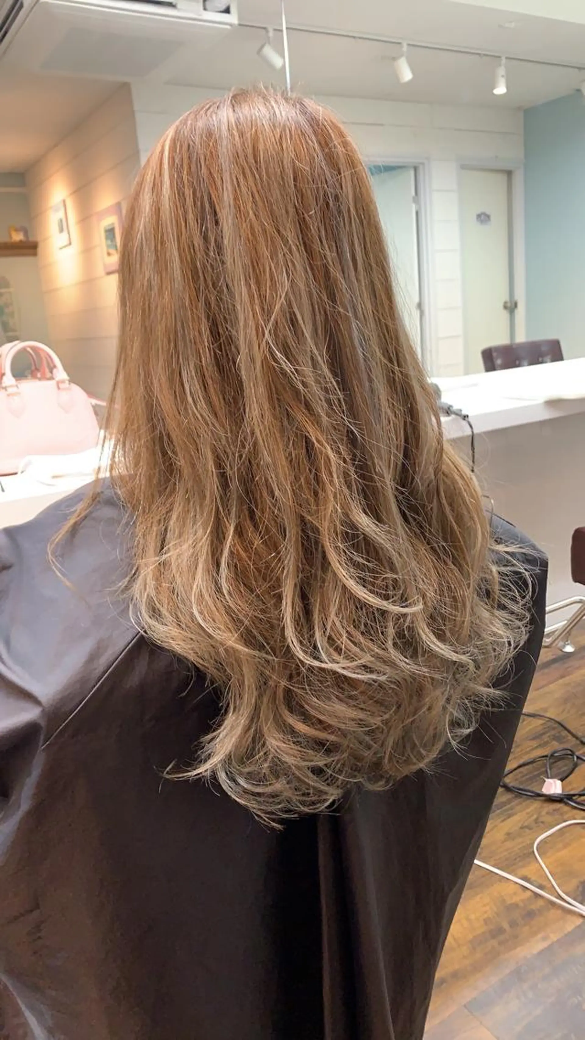 ロング カラー バレイヤージュ グレージュ レイヤーカット 🏝️🐉沖縄移住 美容師竜生🏝️のヘアスタイル