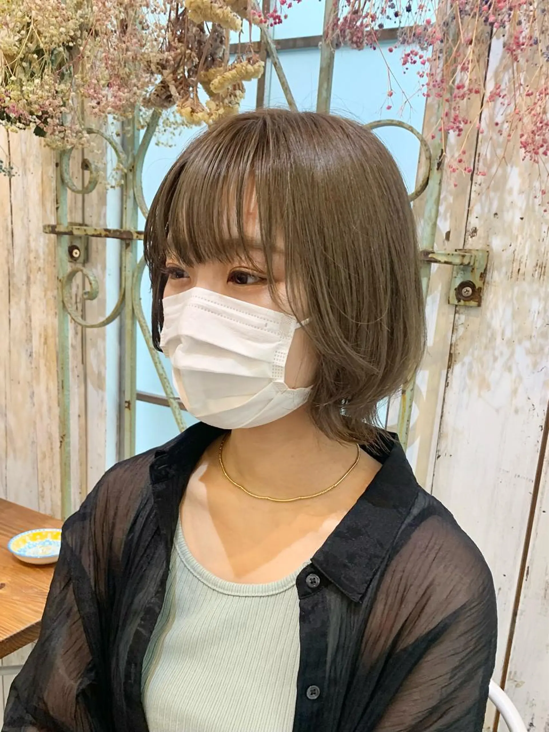 ミディアム カラー ベージュカラー ボブ くびれヘア 髪質改善カラー☆ ヘアアレンジmiyuのヘアスタイル