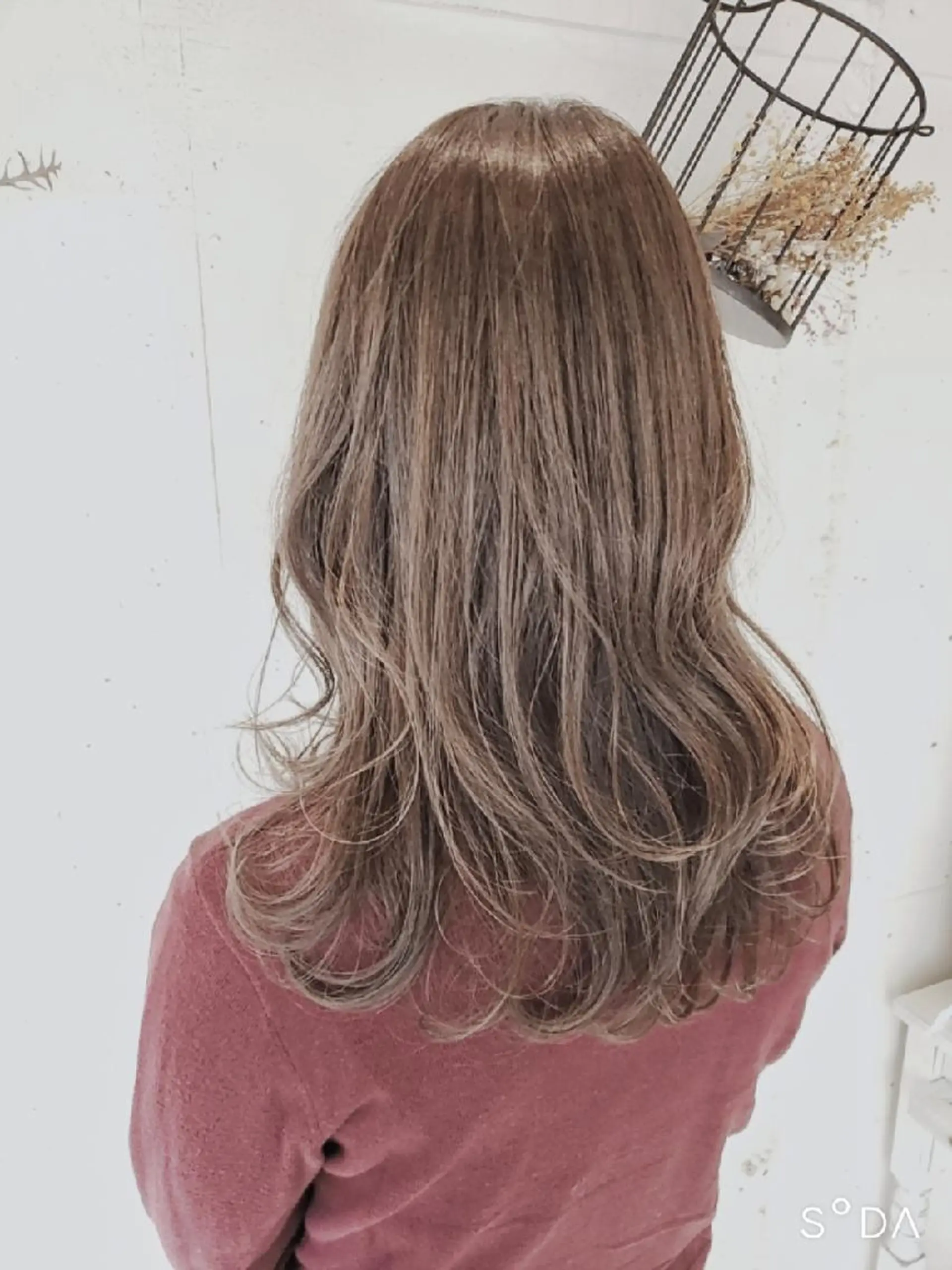 セミロング ヘアカラー トリートメント 尾野 恭平のヘアスタイル