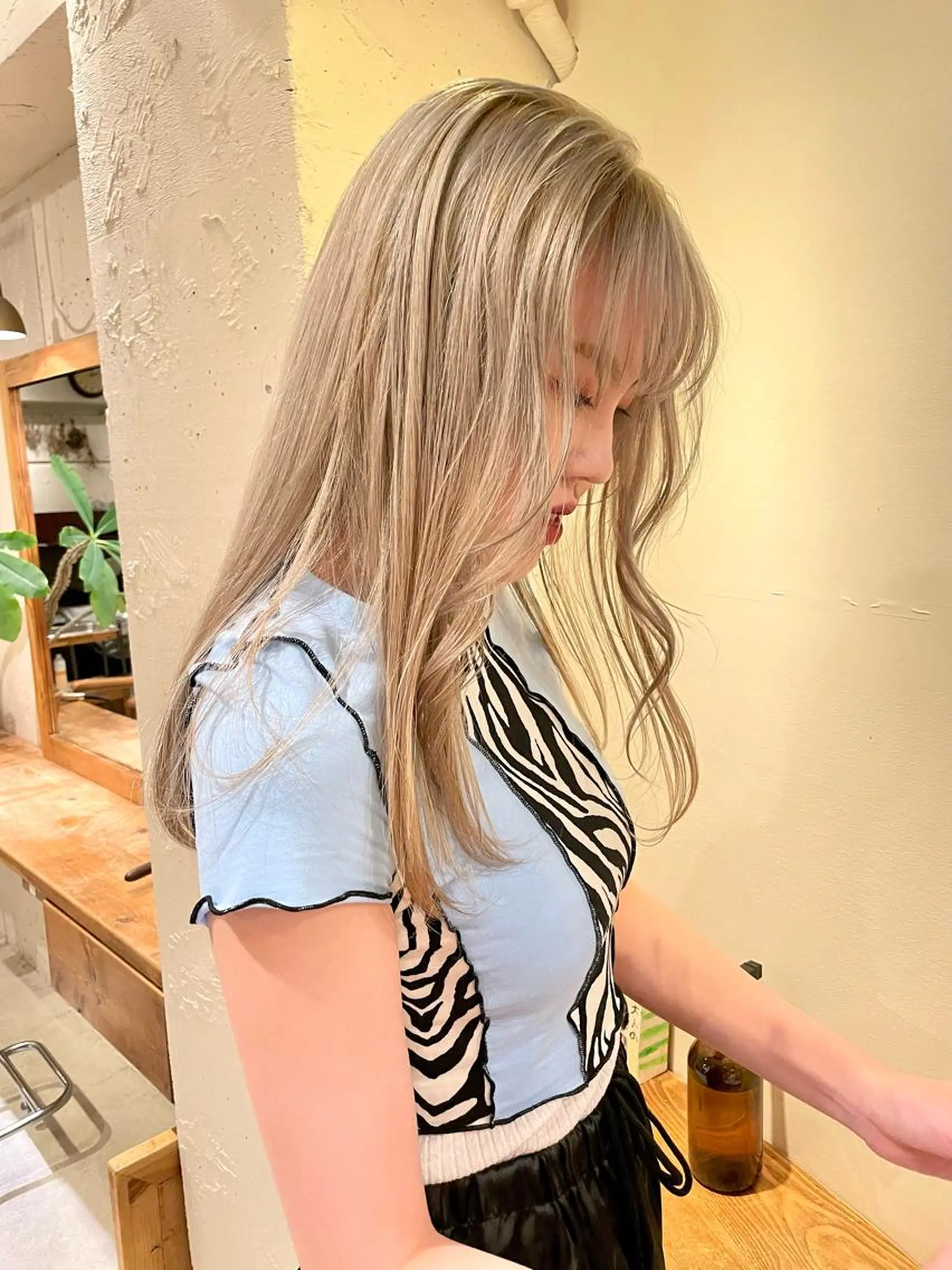 カラー ブリーチ ダブルカラー ヘアカラー ファッションに 溶け込むstyleのヘアスタイル