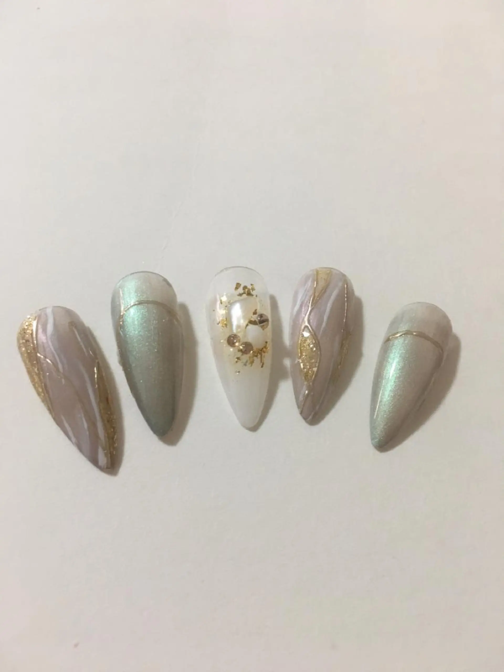 ネイル 💅E•U•B NAIL🌹所属・横浜市中区曙町 ネイルE·U·Bのネイルデザイン
