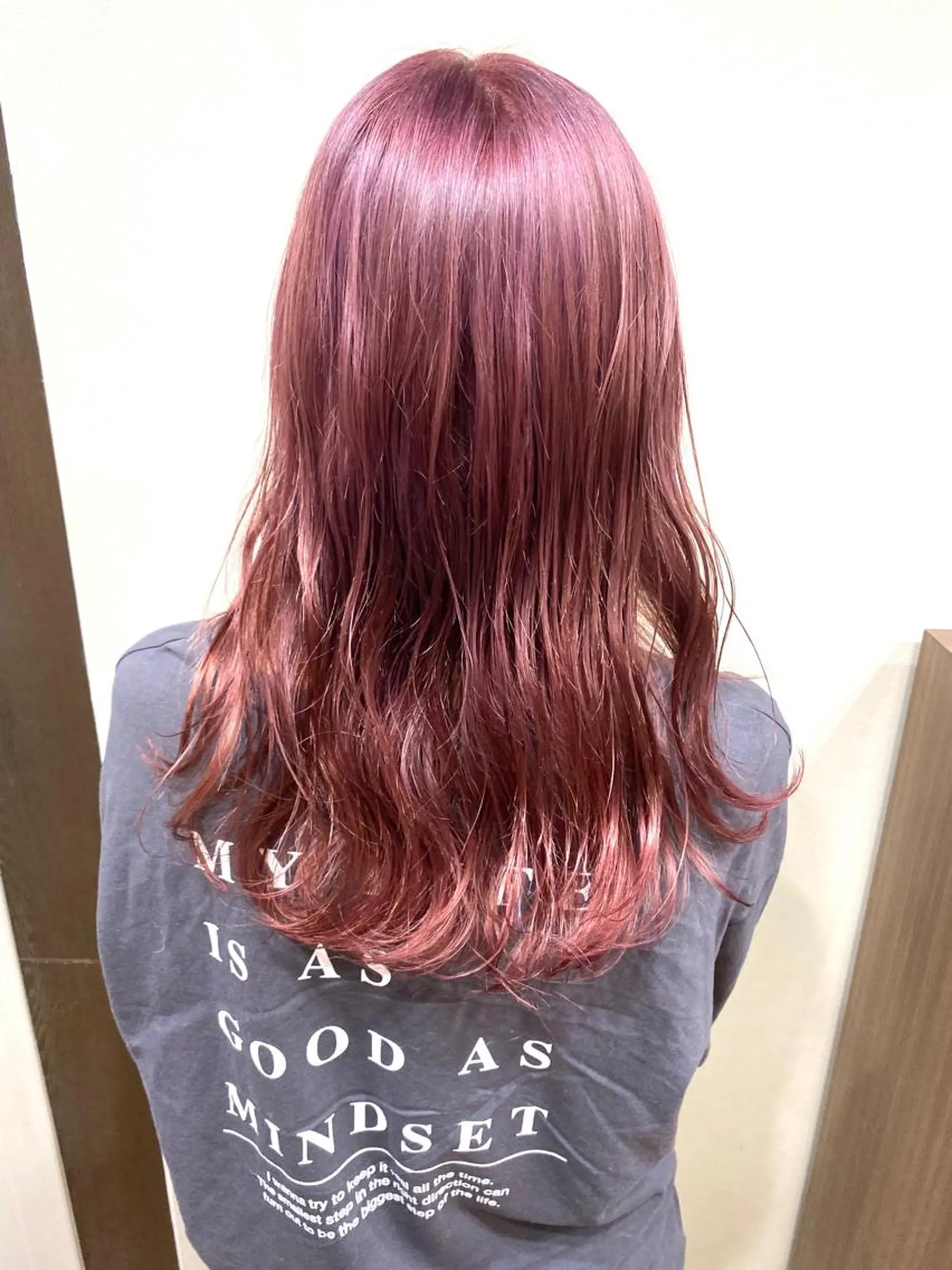 セミロング カラー ブリーチ ラベンダーカラー ピンクカラー ピンクラベンダー シェアサロン　シエナ所属・東條 克義のヘアスタイル