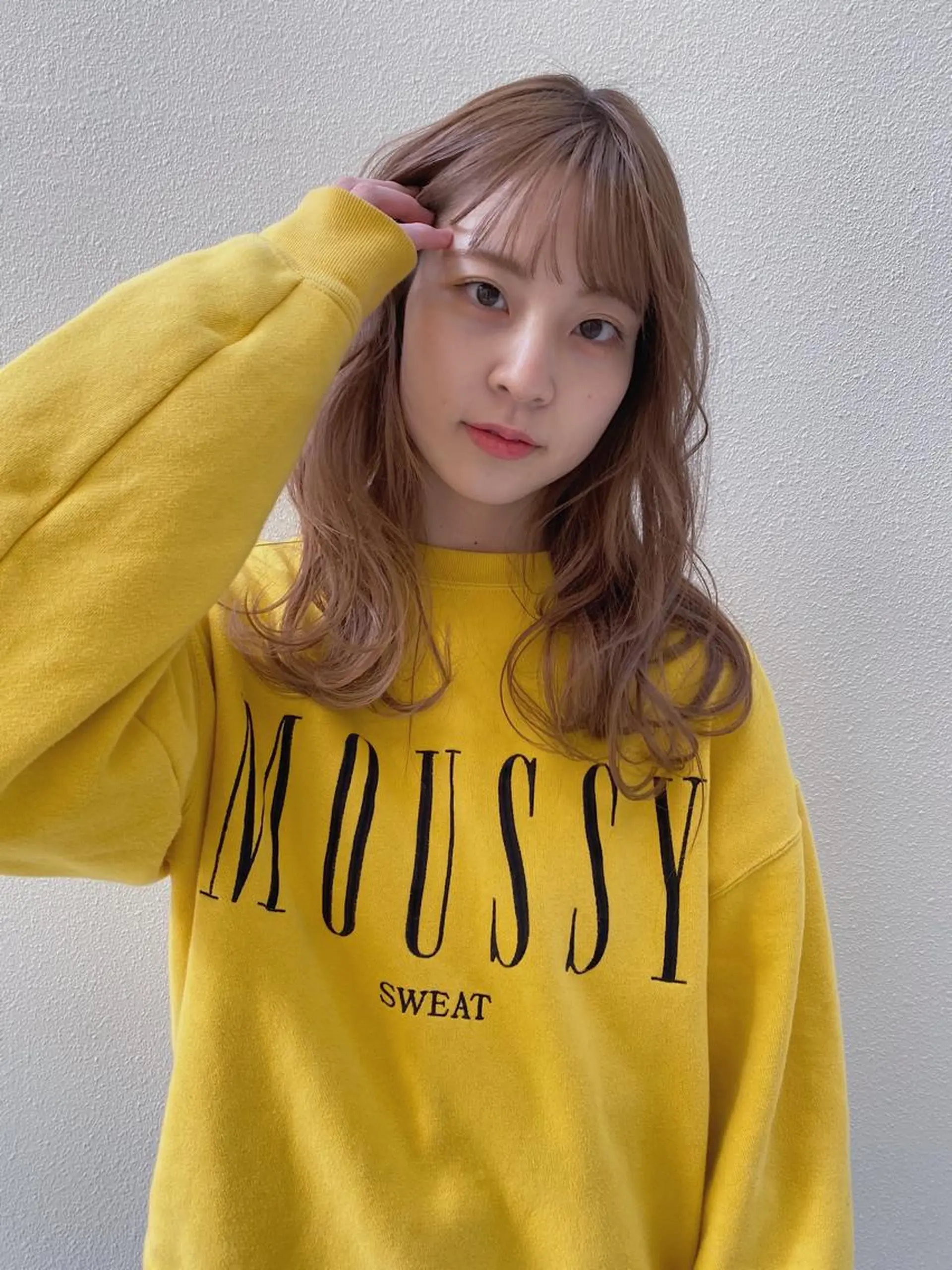 ミディアム カラー ベージュカラー キタダ ヒロキのヘアスタイル