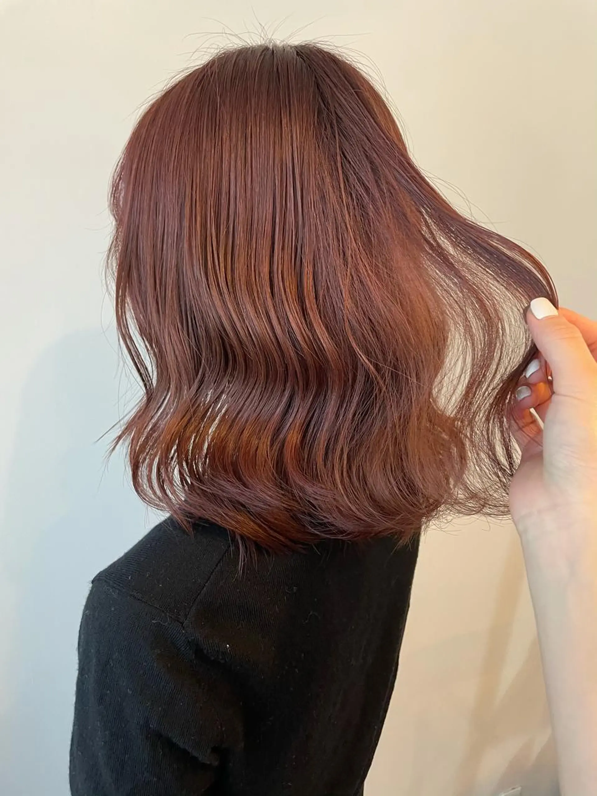 ミディアム カラー ベージュカラー ブリーチ ブリーチなしカラー ピンクカラー ピンクベージュ 安藤 佑衣のヘアスタイル