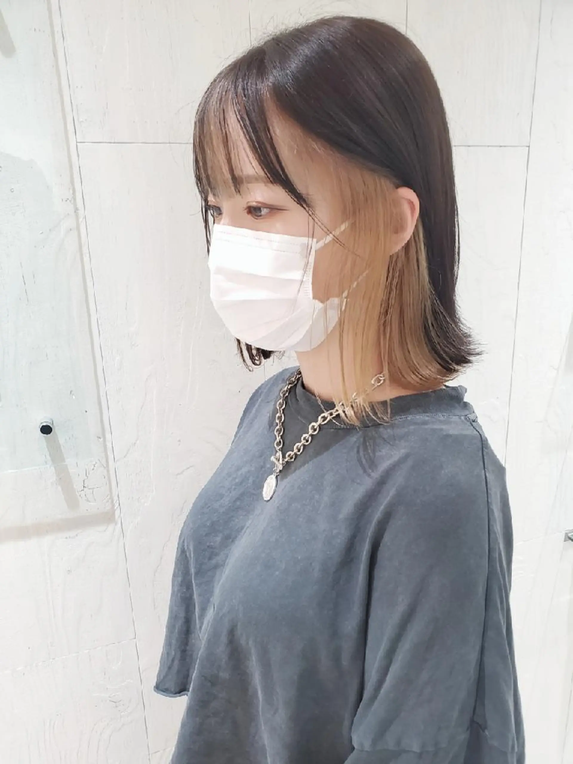 ミディアム カラー ベージュカラー インナーカラー ミルクティーベージュ ヘアカラー トリートメント レイヤーカット/ ウルフカット/大橋 のヘアスタイル