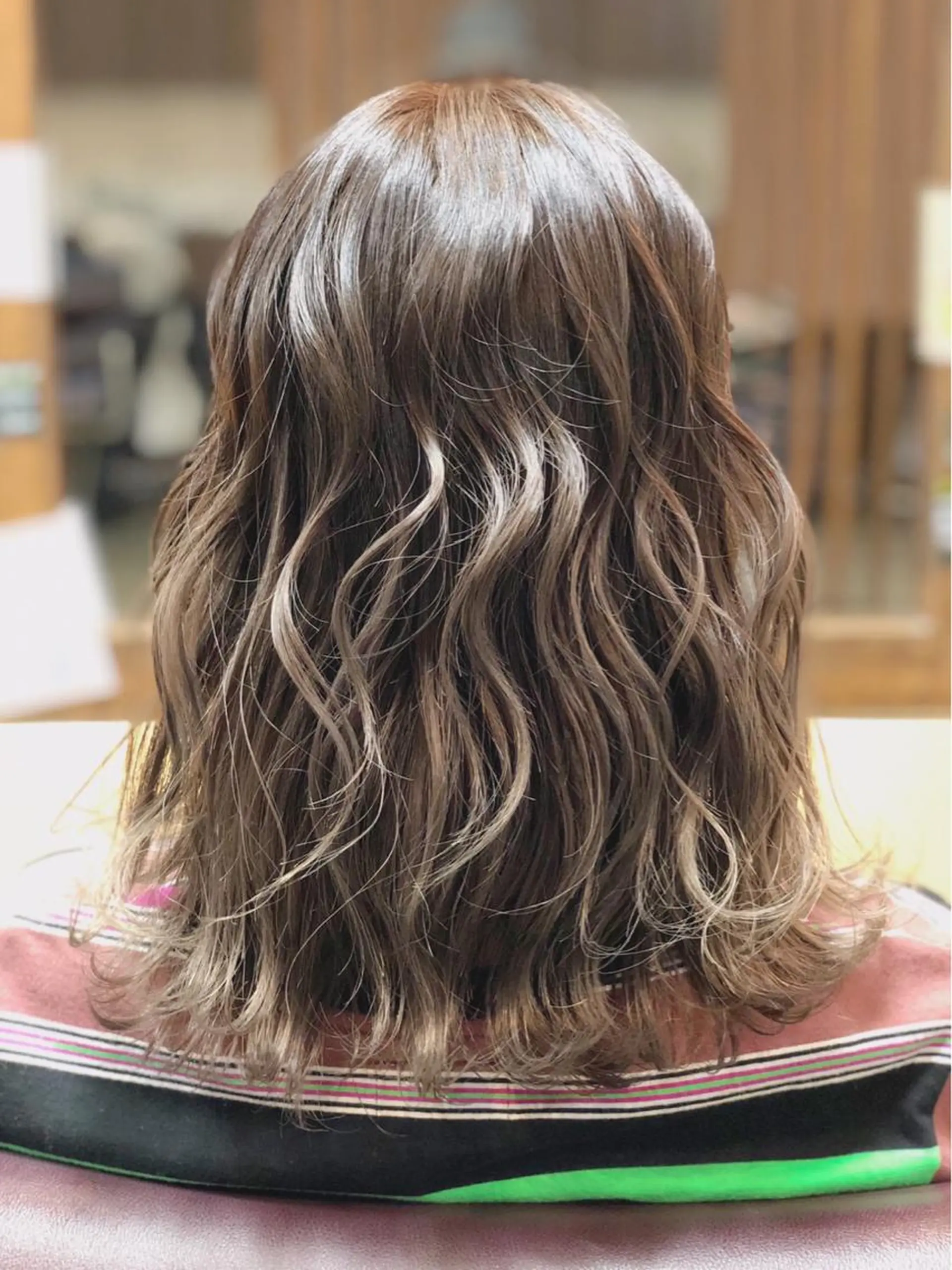 カラー グラデーションカラー グレージュ 大人艶カラー/ ショートカット　辻岡のヘアスタイル