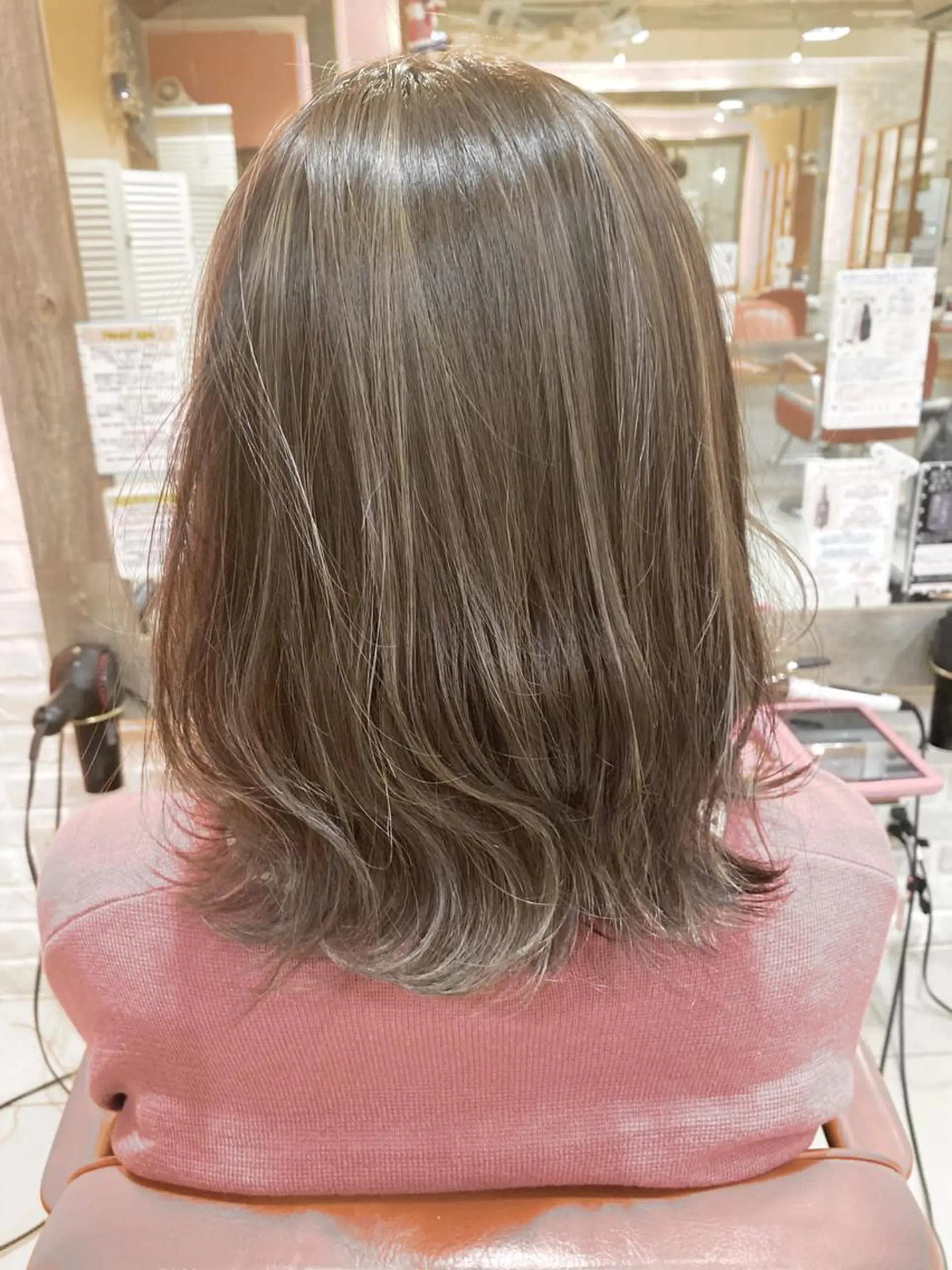 ミディアム カラー ヘアアレンジ ミディアムパーマ ブリーチ 透明感カラー ハイライトカラー ボブ 増子 幹樹のヘアスタイル