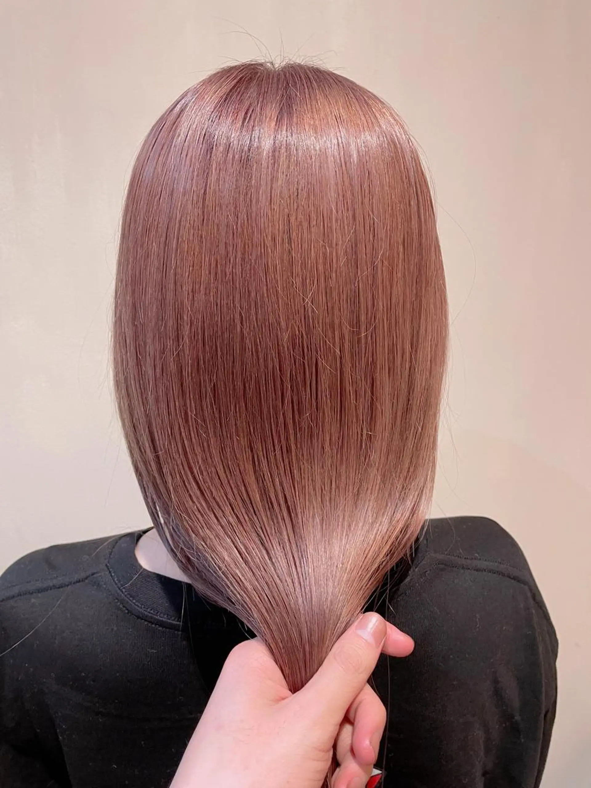 カラー ベージュカラー ダブルカラー ピンクカラー ピンクベージュ ⚡️学芸大学 川上拓真⚡️のヘアスタイル