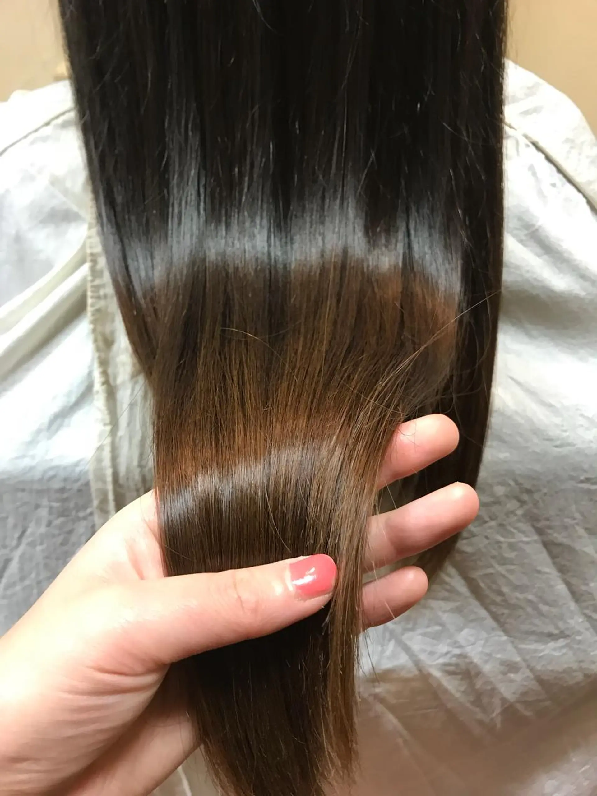 ロング 大木 華のヘアスタイル