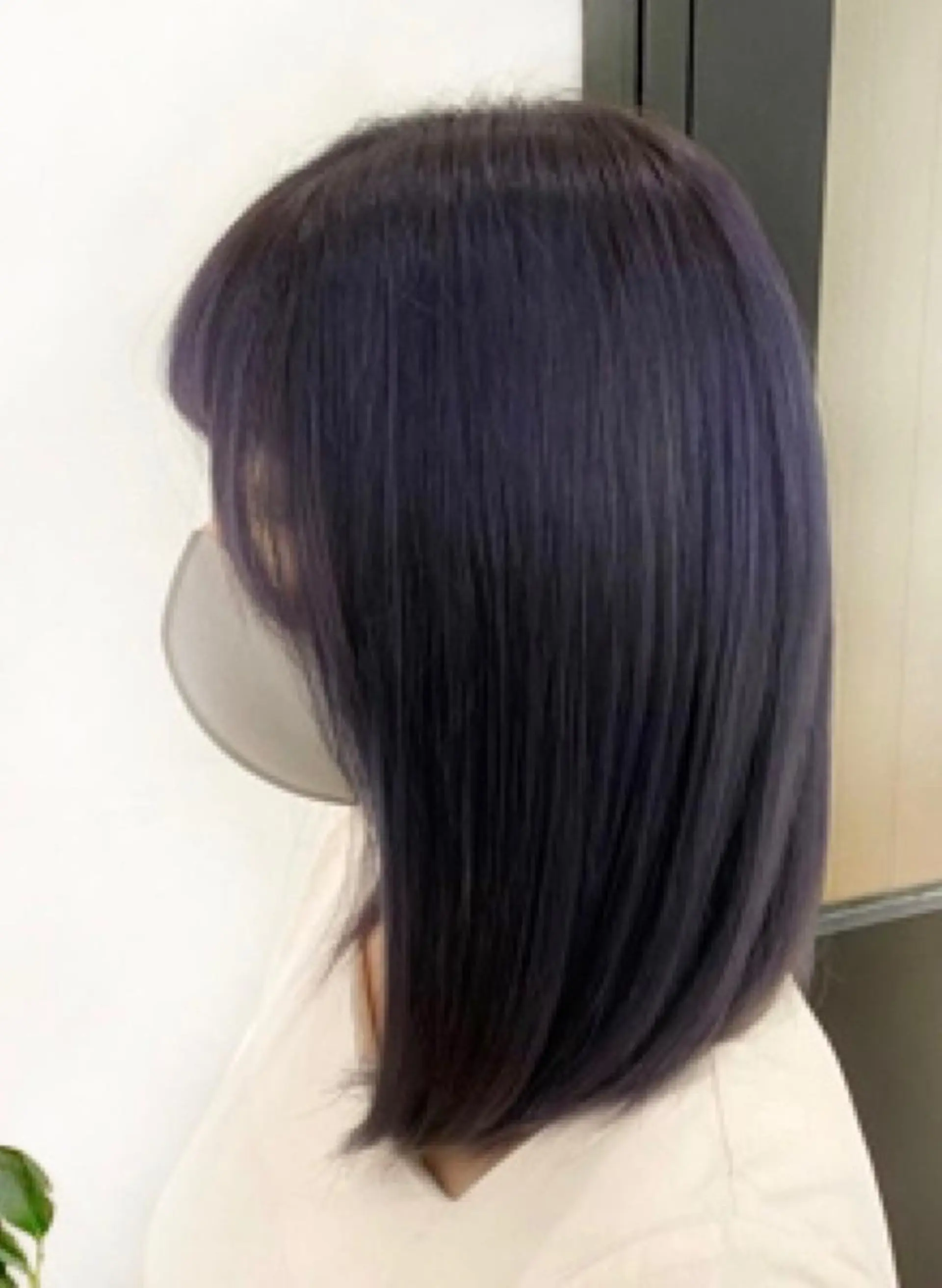 ミディアム カラー パープルカラー カット ヘアカラー トリートメント やなせ かすみのヘアスタイル