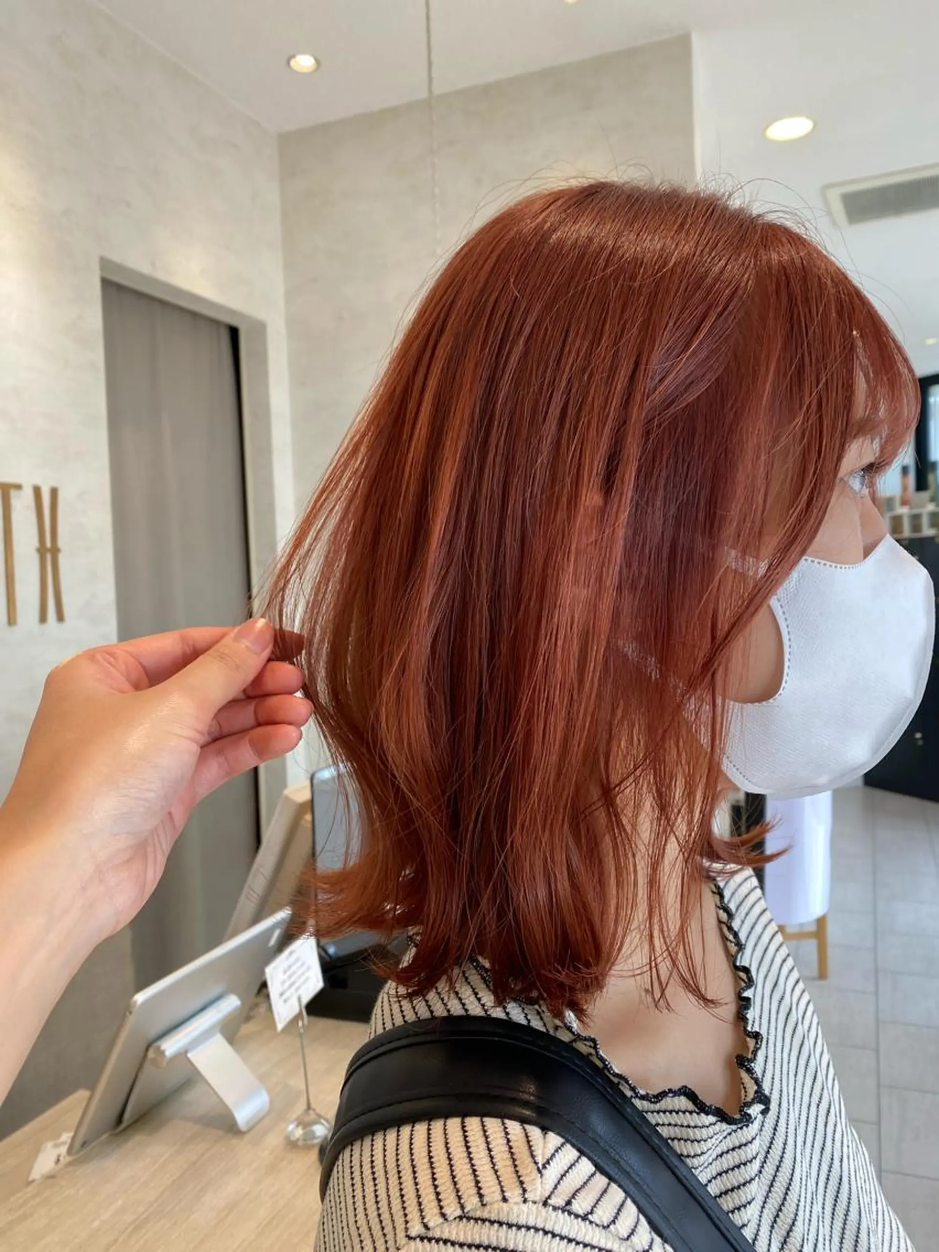 ミディアム ヘアカラー ヤマグチ ナツキのヘアスタイル